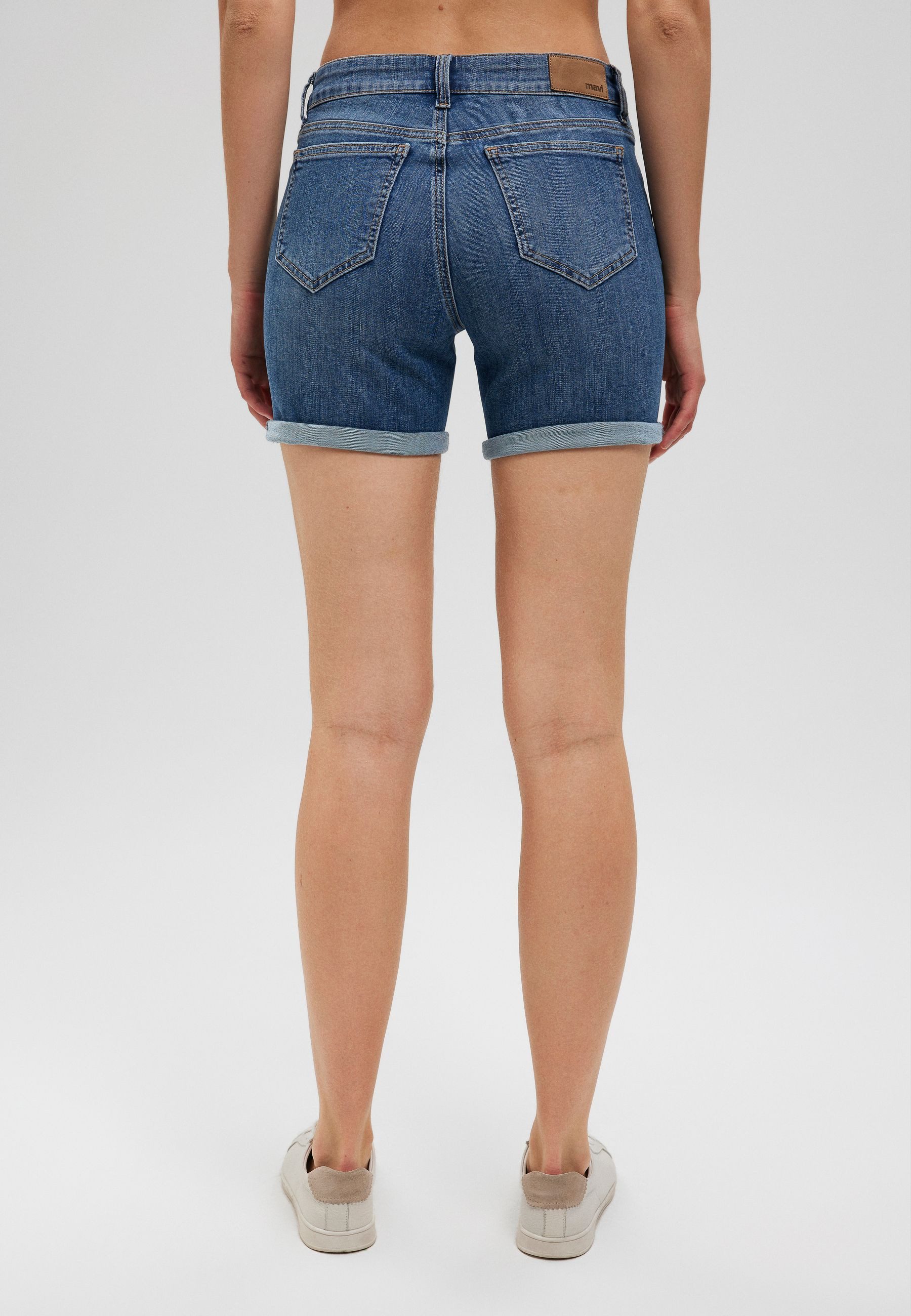 Mavi Shorts