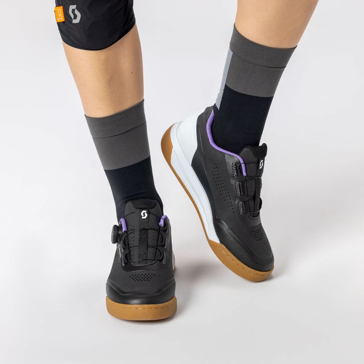 Scott Shoe W's Mtb Volt Evo Flat Boa Fahrradschuh Ideal für Mountainbikerinnen, bieten diese Schuhe optimalen Komfort