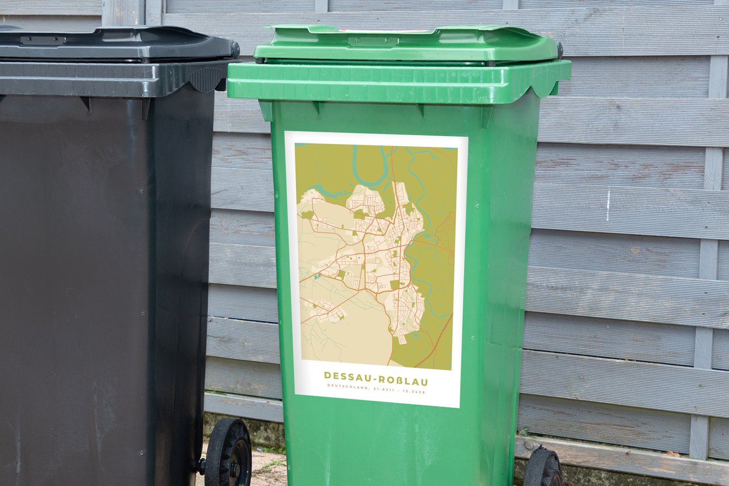 - Jahrgang Wandsticker Mülltonne, - Dessau-Roblau Container, Karte Stadtplan Abfalbehälter - St), Sticker, Karte - (1 Mülleimer-aufkleber, MuchoWow