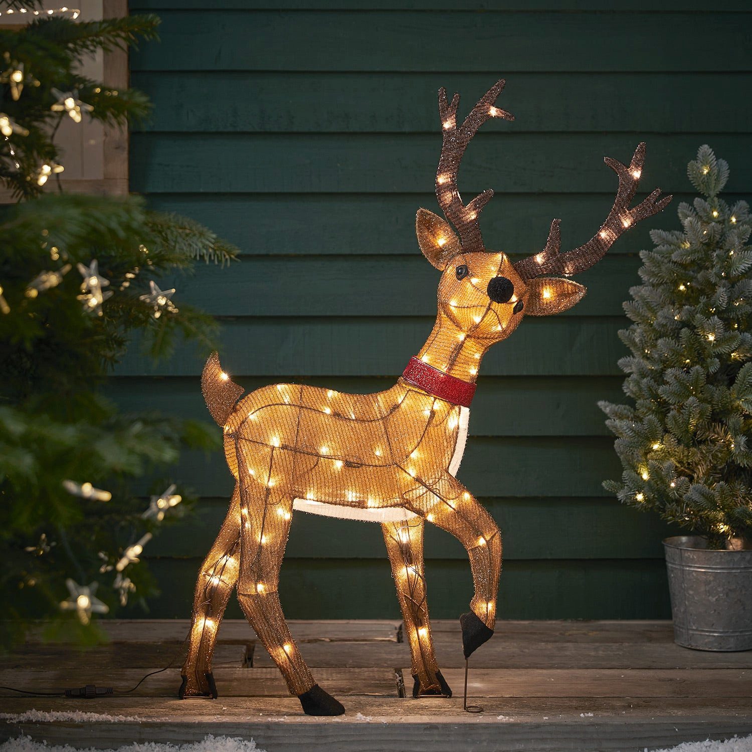 Lights4fun LED-Dekofigur Batteriebetriebenes LED-Rentier Hirsch
