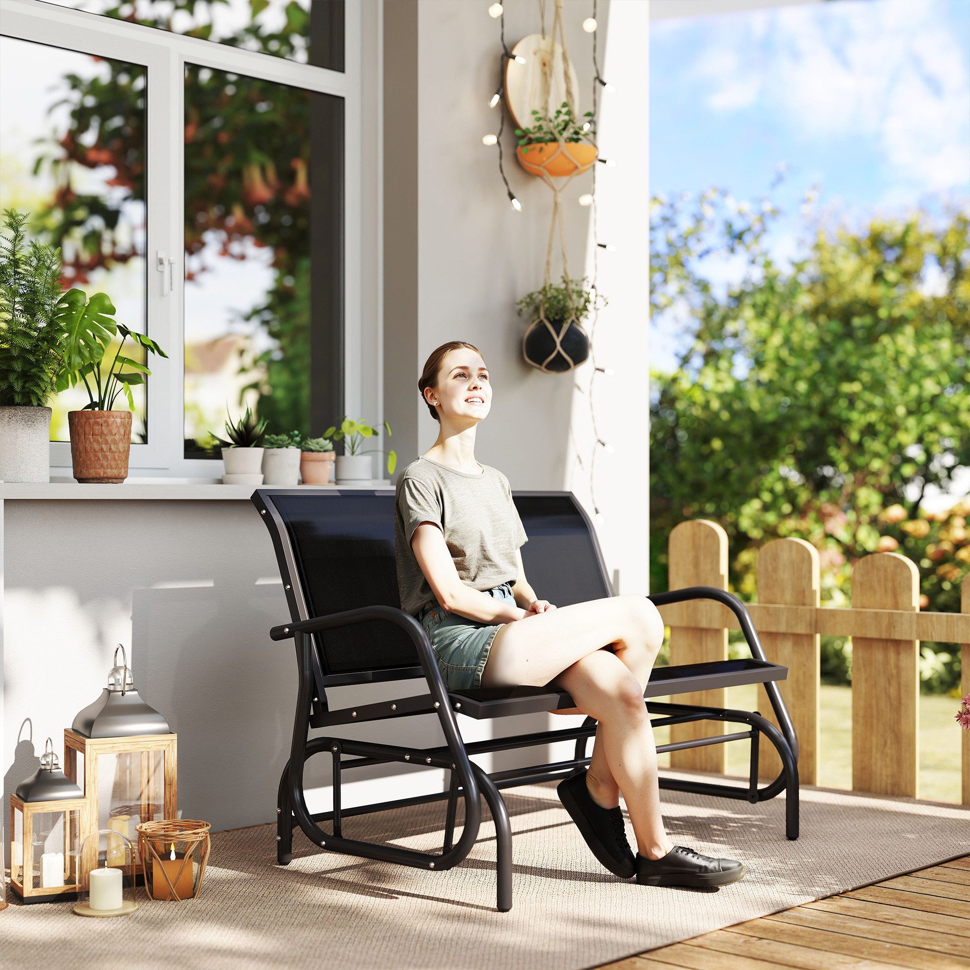 Outsunny Gartenbank mit Schaukelmechanismus, bis 200 kg belastbar (Gartenschaukel, 1-St., 2-Sitzer Schaukelstuhl), für Garten, Terrasse, Veranda 120 x 70 x 85 cm Schwarz