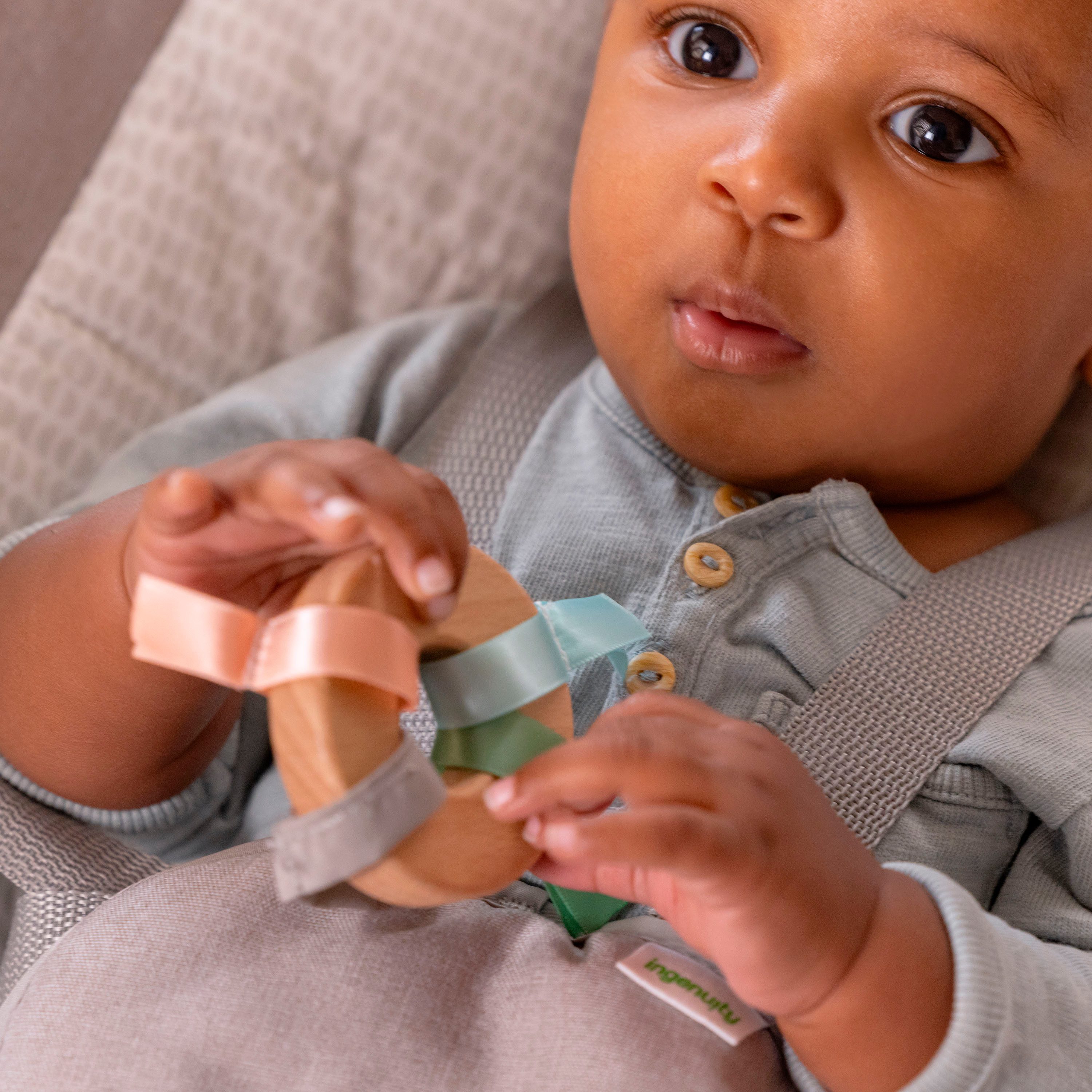 ingenuity baby rocker Keep InMotion Automatic Rocking Seat - Soulful Skies, with sound effect