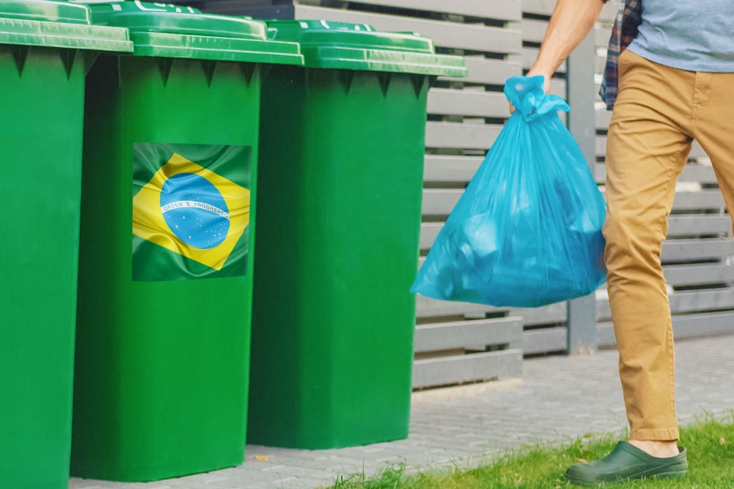 MuchoWow Wandsticker von Mülleimer-aufkleber, Nahaufnahme Sticker, (1 Container, der Flagge Abfalbehälter St), Mülltonne, Brasilien