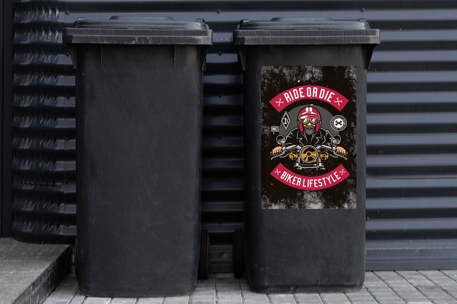 Wandsticker Mancave Container, Mülleimer-aufkleber, (1 Retro Männer Sticker, Mülltonne, Abfalbehälter MuchoWow - St), - Motor -