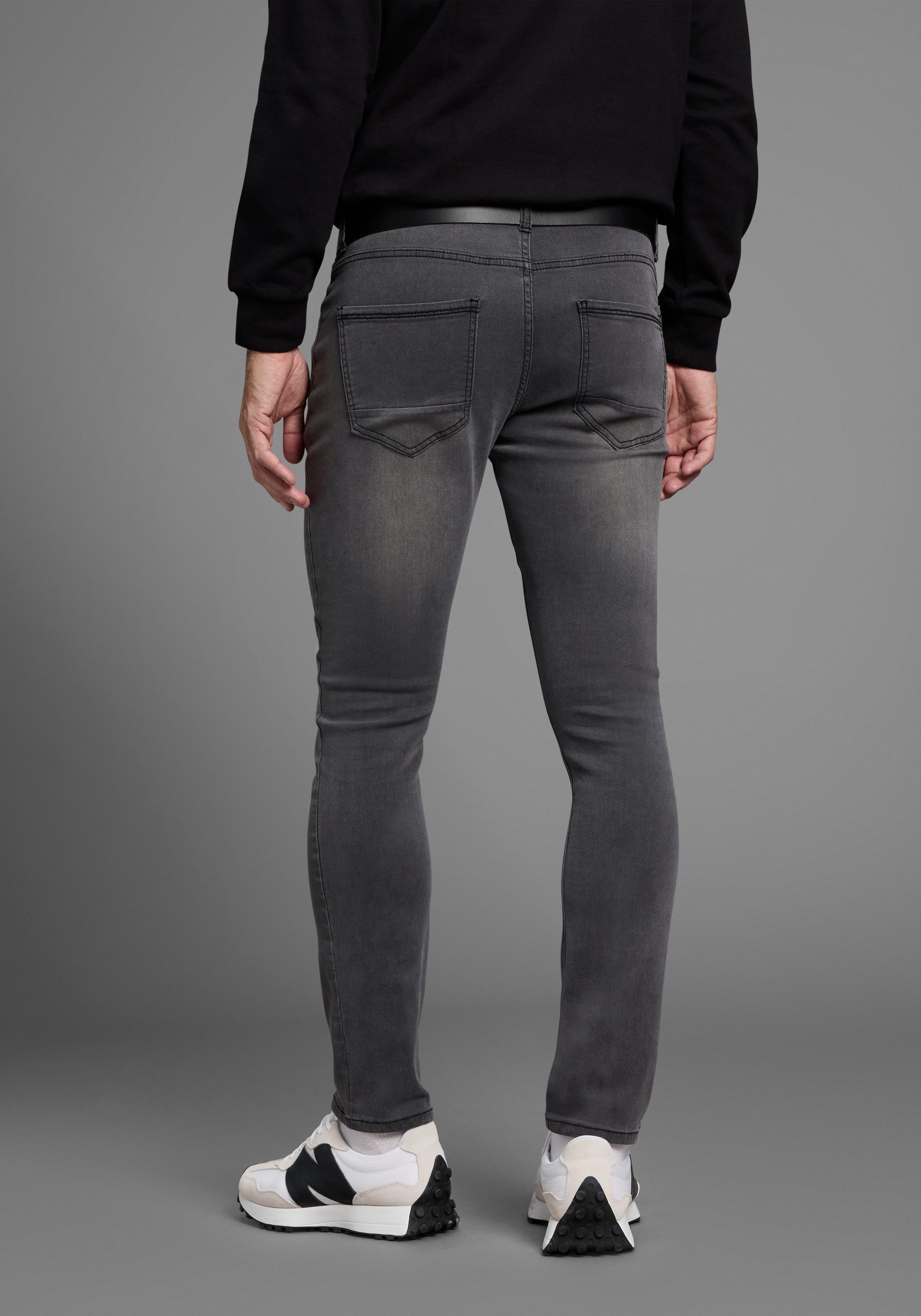 Bruno Banani Slim-fit-Jeans Grady schmale Beinweite, niedrige Leibhöhe, fig günstig online kaufen