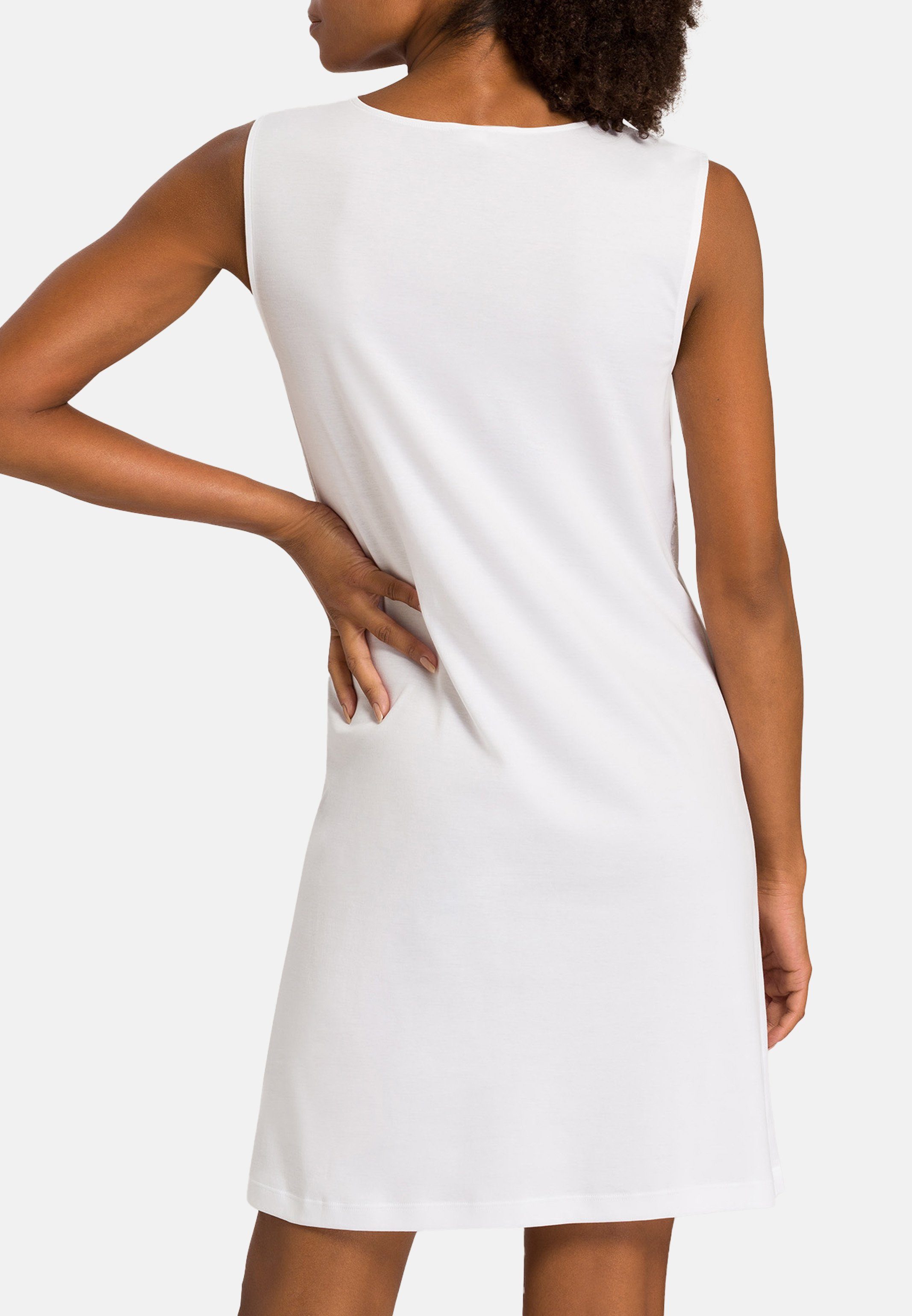 Hanro Nachthemd - Weiß Baumwolle Ärmellos Details, und Mit - 90 cm Moments Nachthemd lang Spitzen (1-tlg)