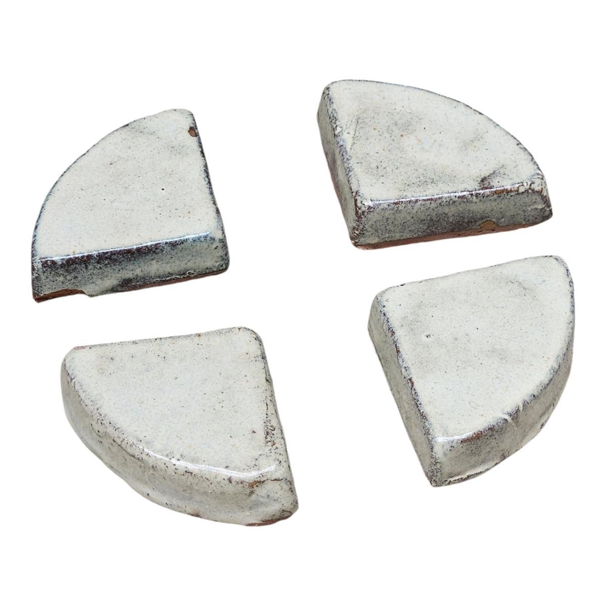 Teramico Blumentopfuntersetzer 4 Untersetzer für Blumentopf, Grau-Weiß, 9cm x 9cm x 2cm, Hochwerti, Zubehör für Alle Holzkisten 50x40x30cm, 100% Frostfest