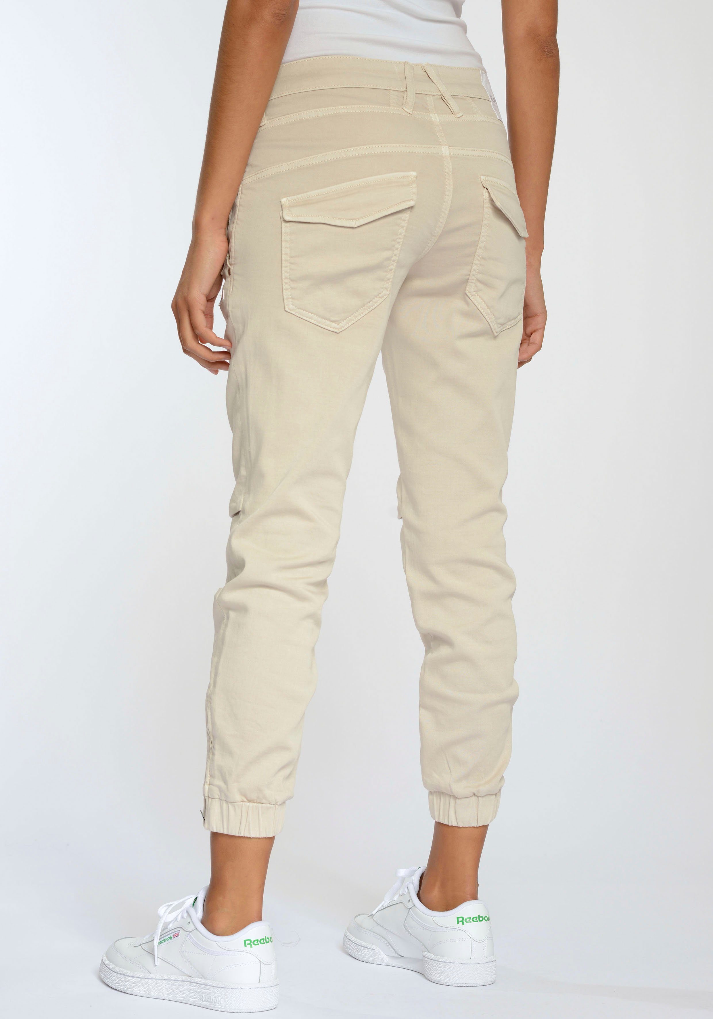 GANG Cargohose 94GERDA sand am mit CARGO wet Beinabschluss Gummizug