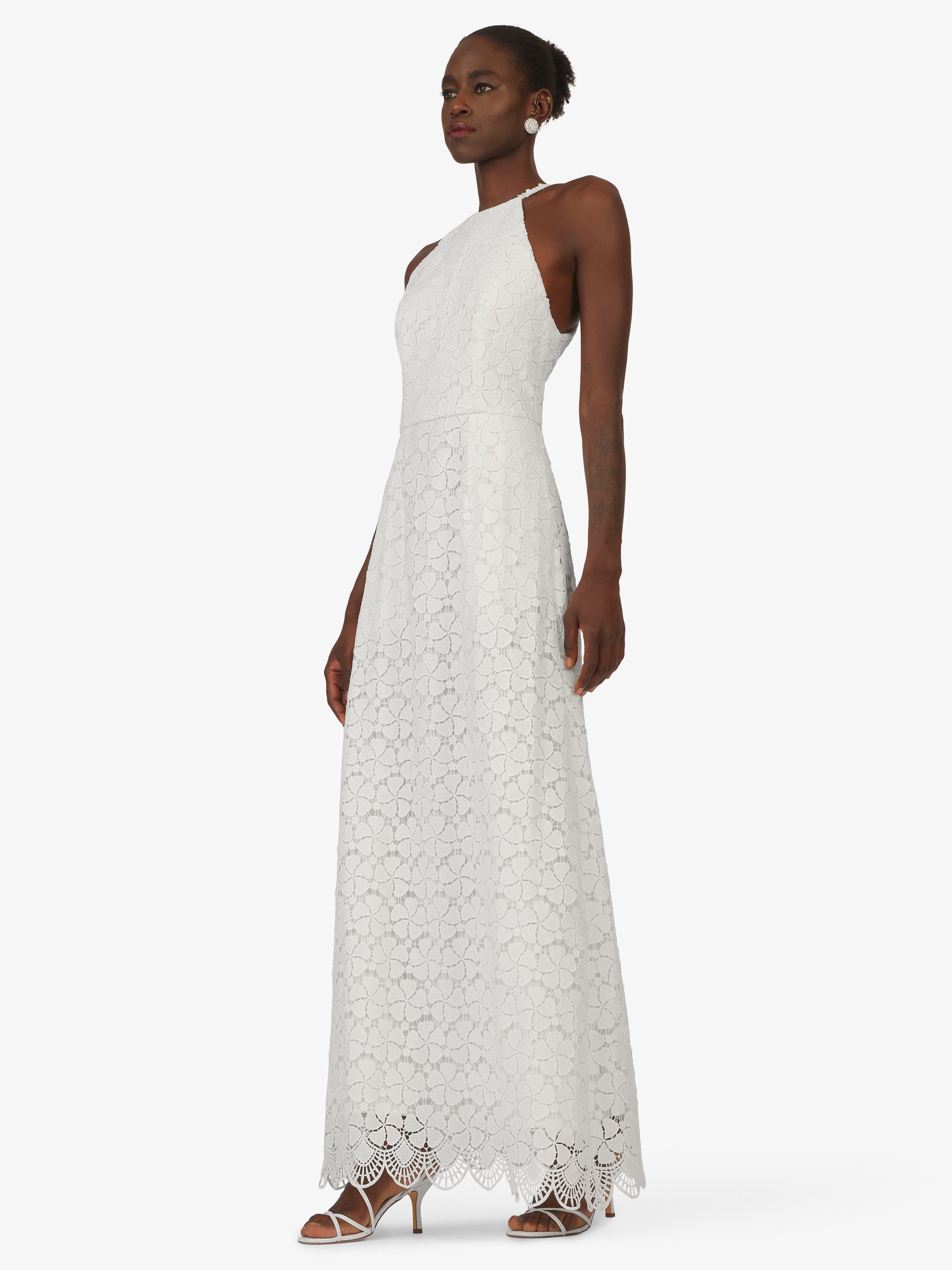 Kraimod Brautkleid mit floraler Spitze und Neckholder