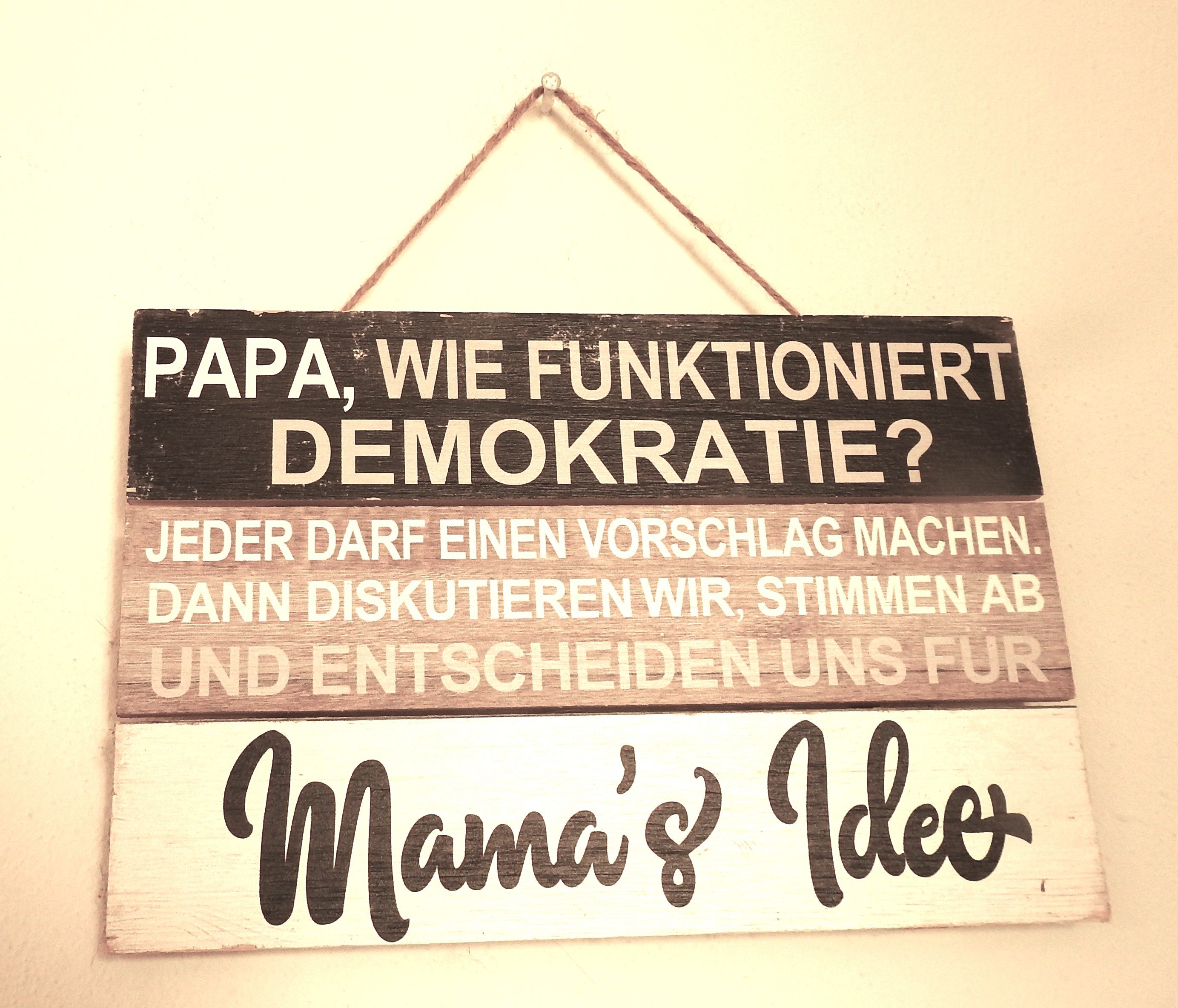 C&T Handels GmbH Holzbild Demokratie, (1 St)