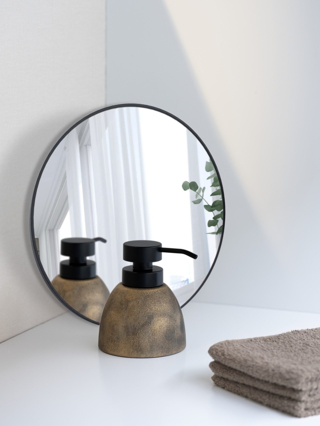 WENKO Seifenspender Tremea, Dosierspender in matter Bronze-Optik, hochwerti günstig online kaufen