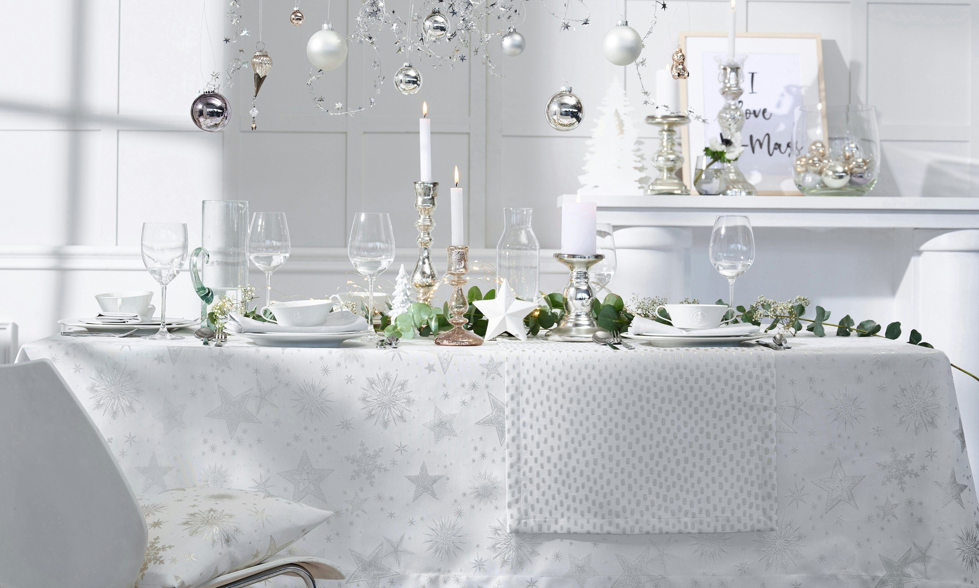 APELT Tischläufer 9601 CHRISTMAS ELEGANCE, Weihnachtsdeko, Weihnachten (1-tlg), Lurex-Jacquardgewebe