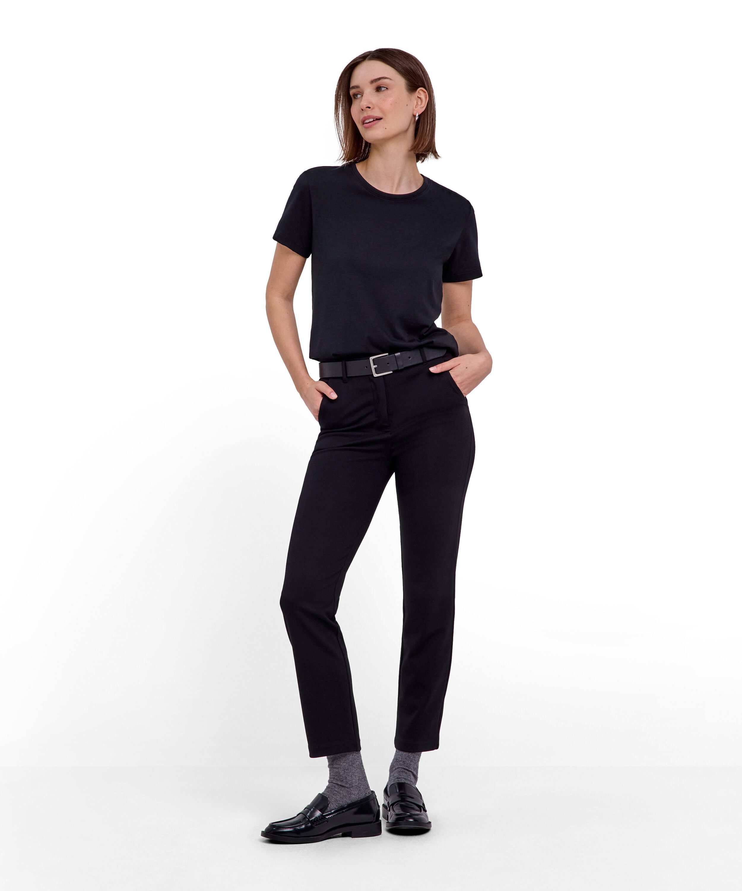 FALKE T-Shirt Essential T-Shirt aus hochwertiger Pima-Baumwolle (1-tlg., 1) aus hochwertiger Pima-Baumwolle