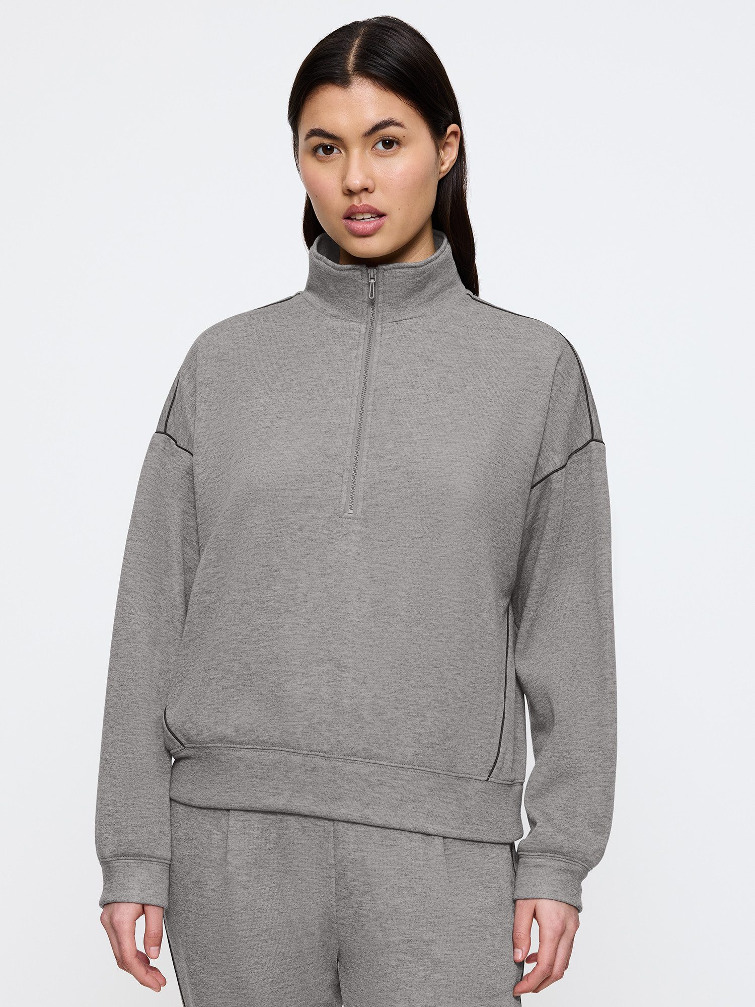 Triumph Sweatshirt MyWear Lounge Sweater weiches Innenmaterial - Stehkragen - Reißverschluss