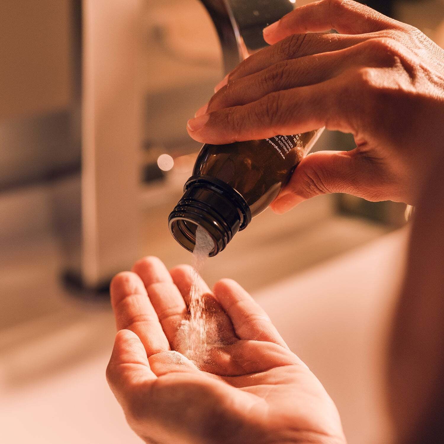 JUNGLÜCK Gesichtspeeling Enzym Peeling, 1-tlg., Entfernt schonend Hautschüppchen & gleicht den Teint aus
