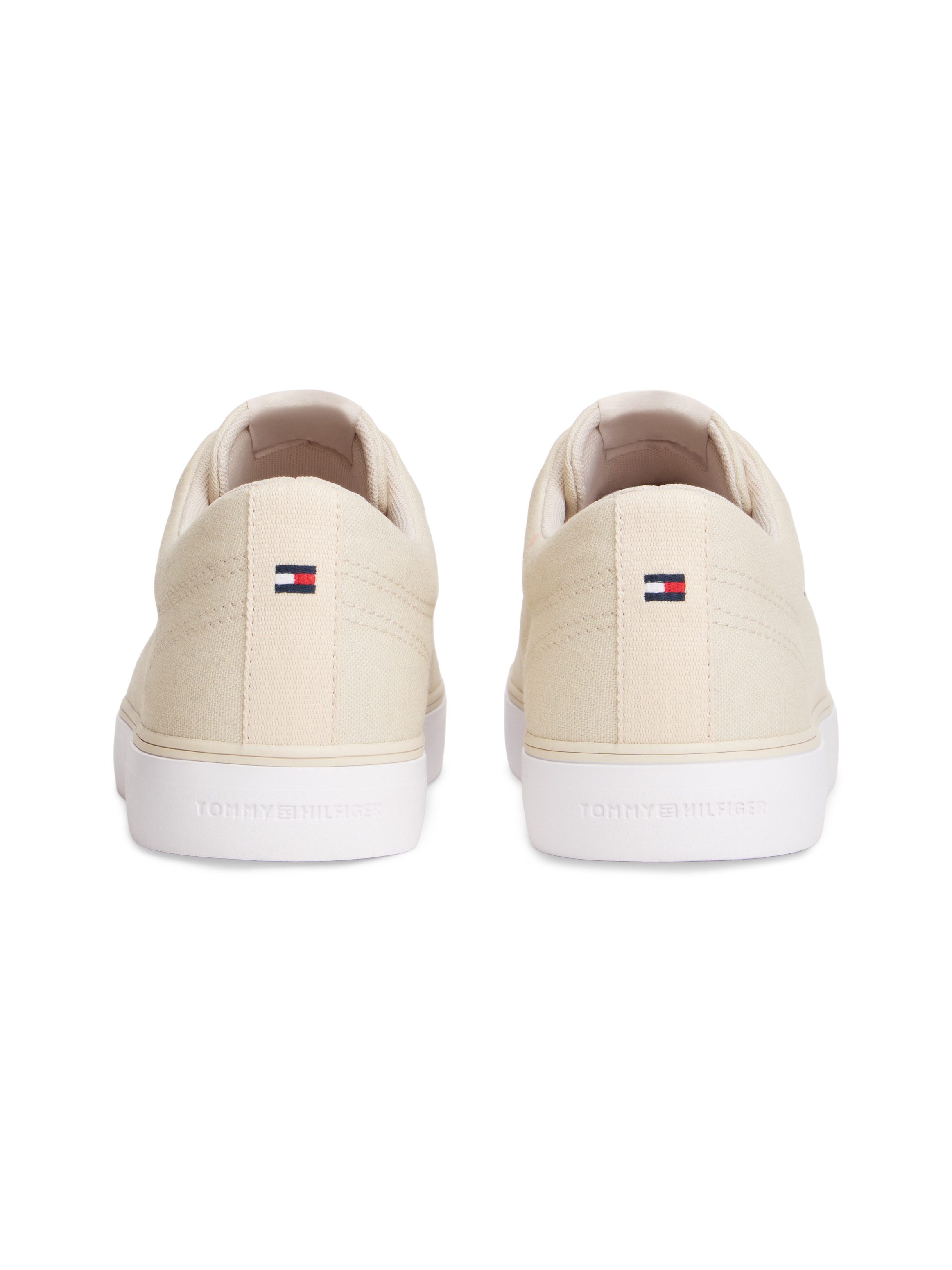 Tommy Hilfiger HARLEM CORE II CVS Sneaker Freizeitschuh, Halbschuh, Schnürer mit Logo-Aufnäher an der Schuhzunge