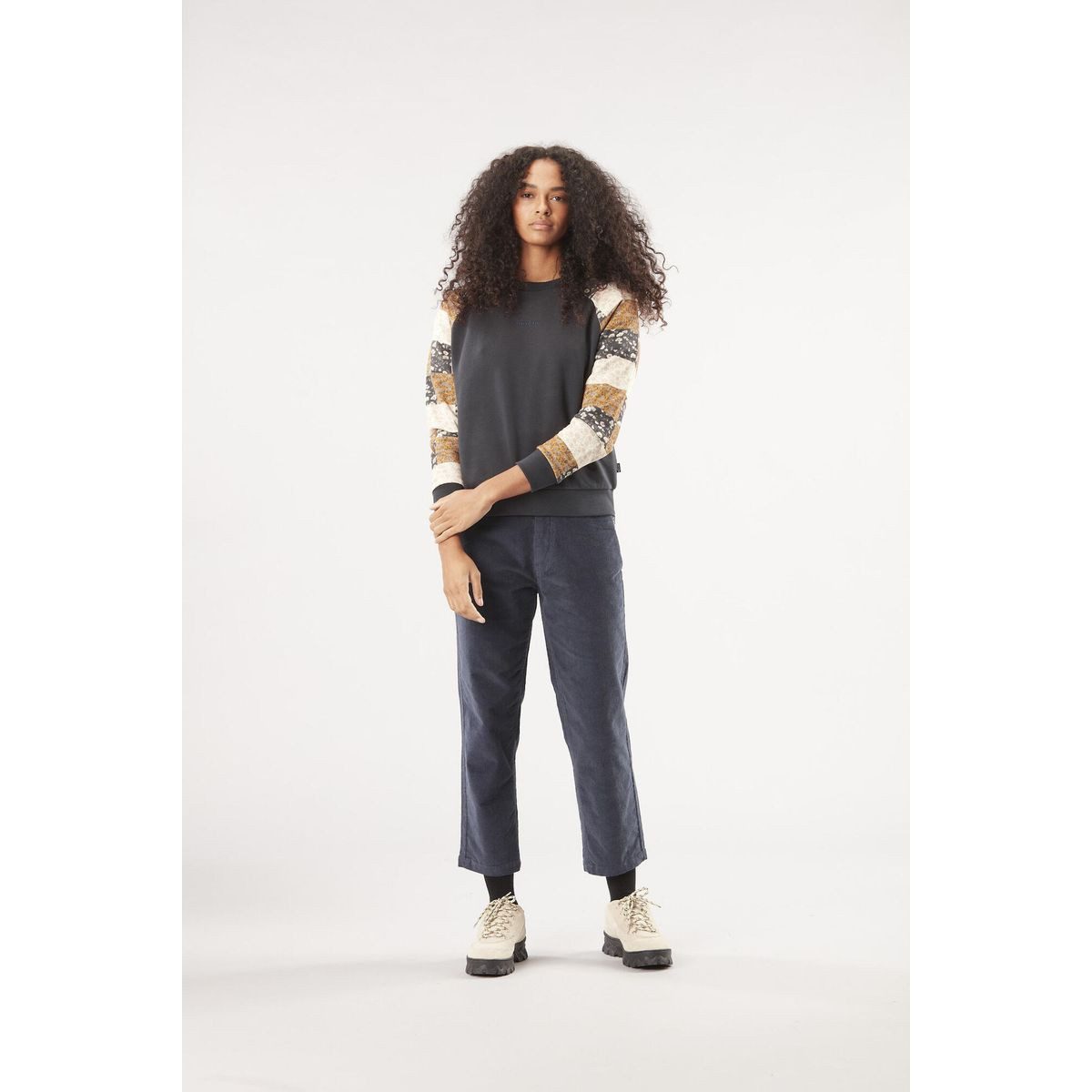 Picture Outdoorhose Cotago Pants Robuster und strapazierfähiger Latzhose aus Bio-Baumwoll-Stretch-Cord.