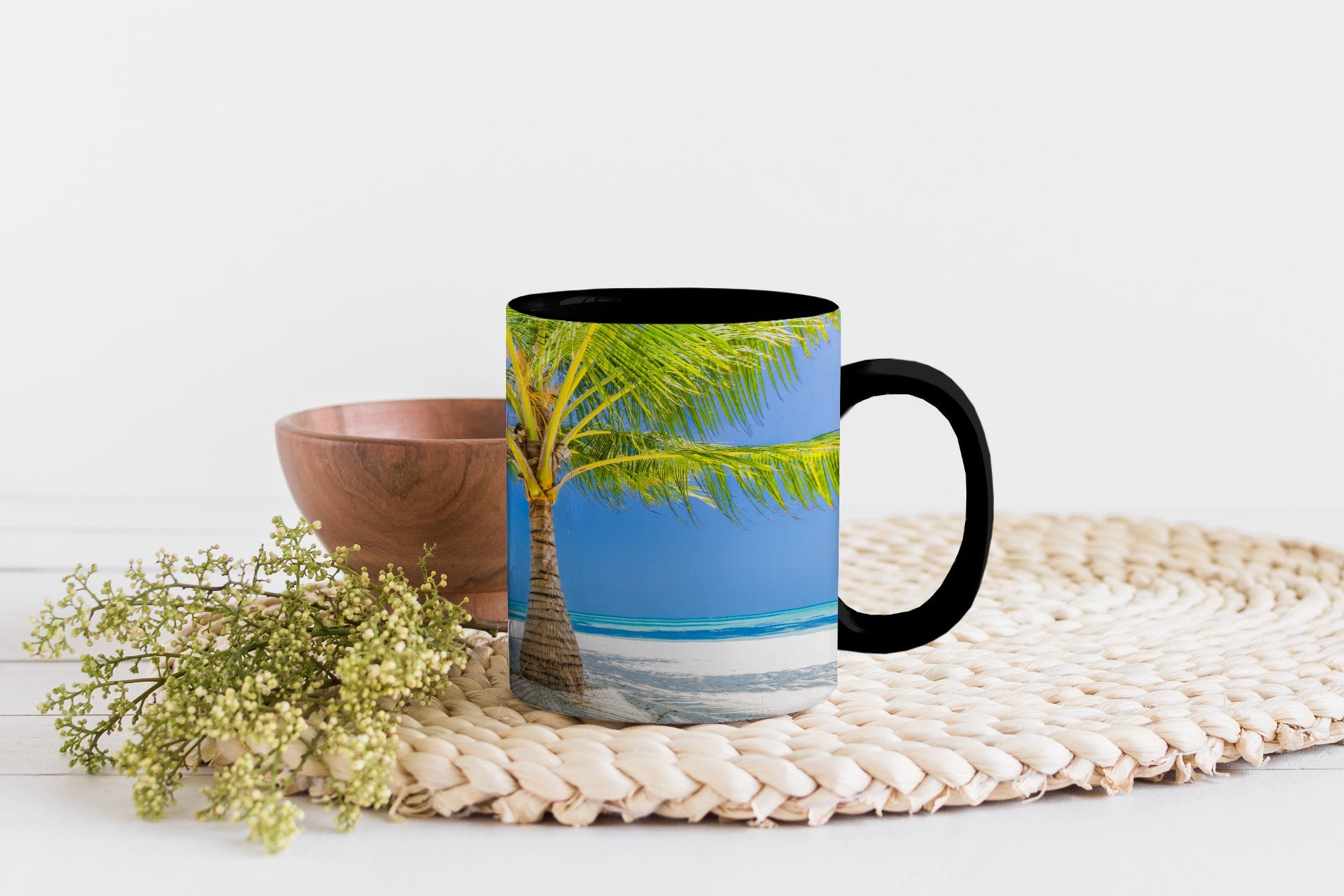MuchoWow Tasse Teetasse, - Farbwechsel, Keramik, Palme Sonnenschirm, - Strandkorb Kaffeetassen, Zaubertasse, Geschenk