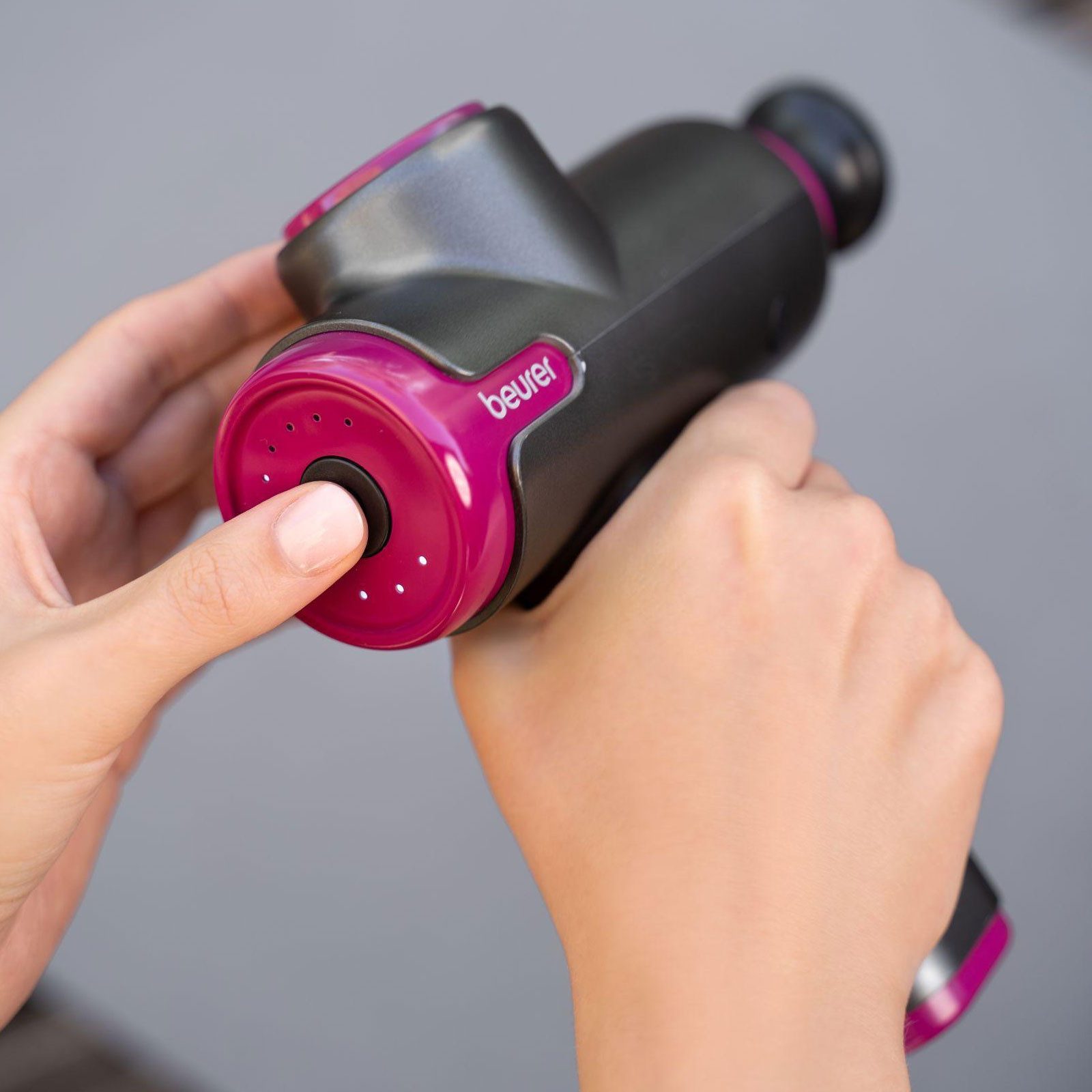 BEURER Massagegerät MG 99, Massage Gun, ergonomischen Form, komfortable Behandlung