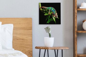 OneMillionCanvasses® Leinwandbild Chamäleon mit roten Beinen, (1 St), Leinwand Bilder für Wohnzimmer Schlafzimmer