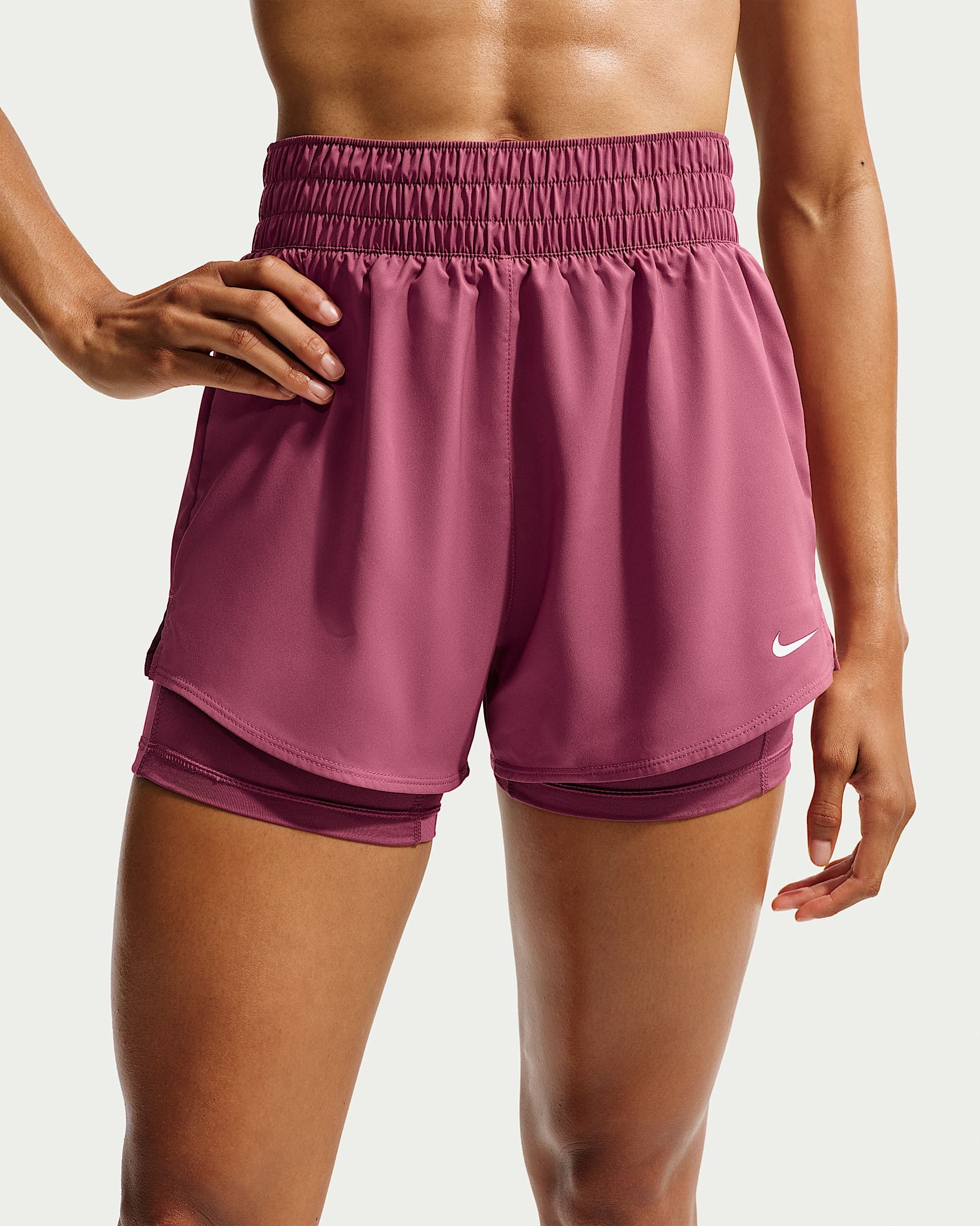 Nike Shorts Nike One Women's Dri-FIT High-Waisted 3" 2-in-1 Shorts mit Taschen am Bund und innen am Futter