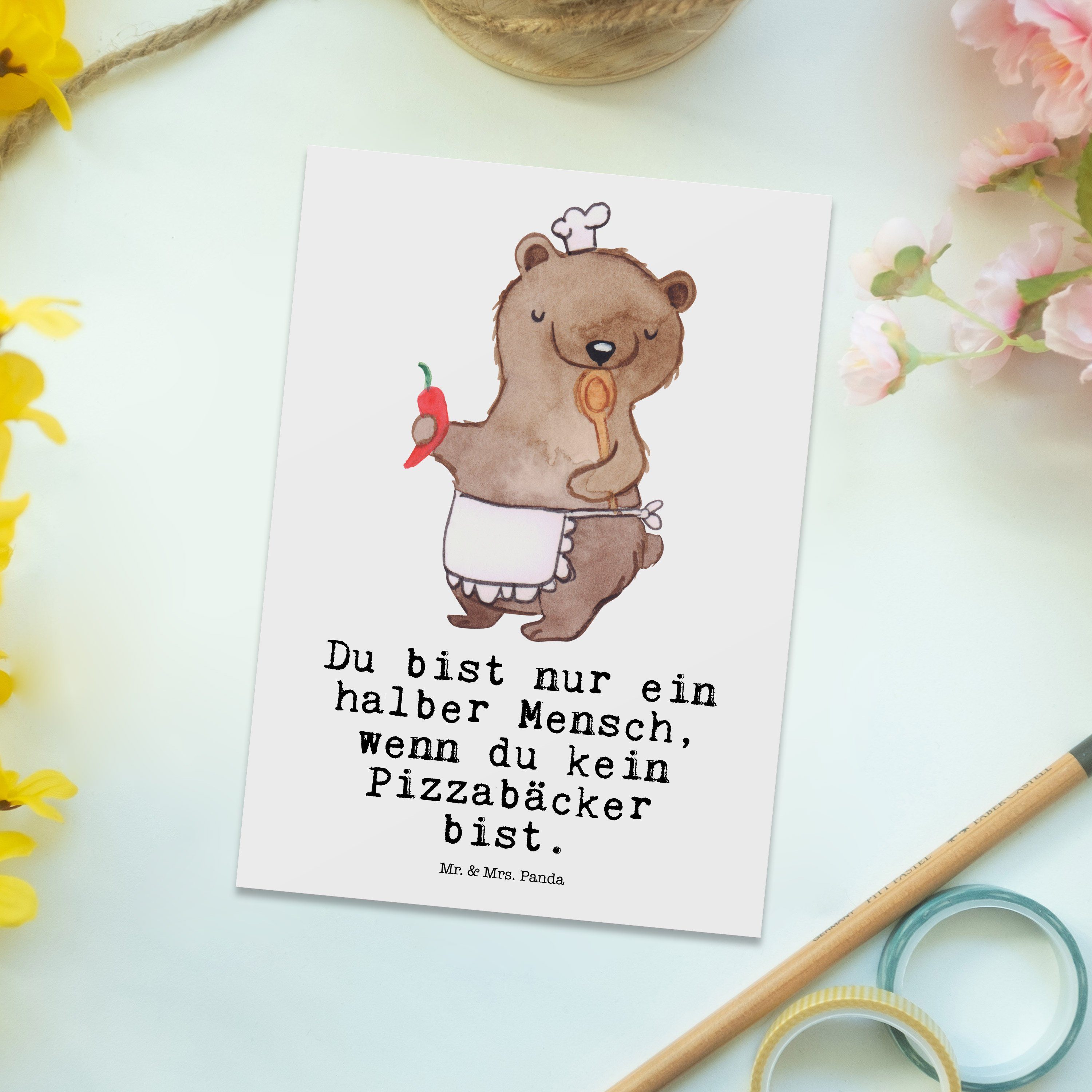 Panda & Mrs. Mr. Herz - mit Postkarte Weiß Geschenk, Geburtstagskarte, Pizzabäcker - Pizzabringd