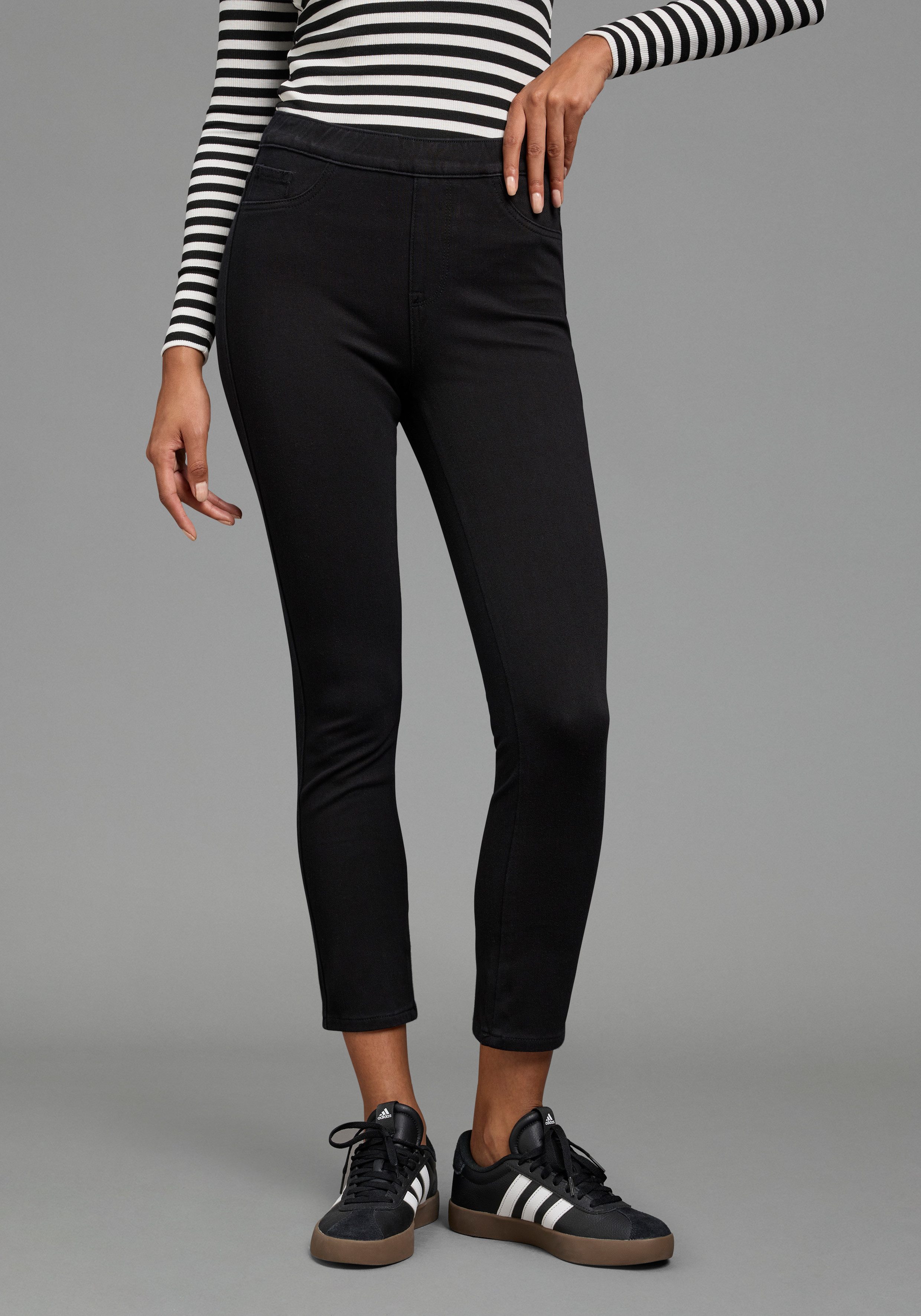 Arizona Jeansjeggings im 4 Way Stretch, Quer- und Längselastisch, 7/8 extra-enger Skinny-Fit, normale Leibhöhe, 7/8-Länge