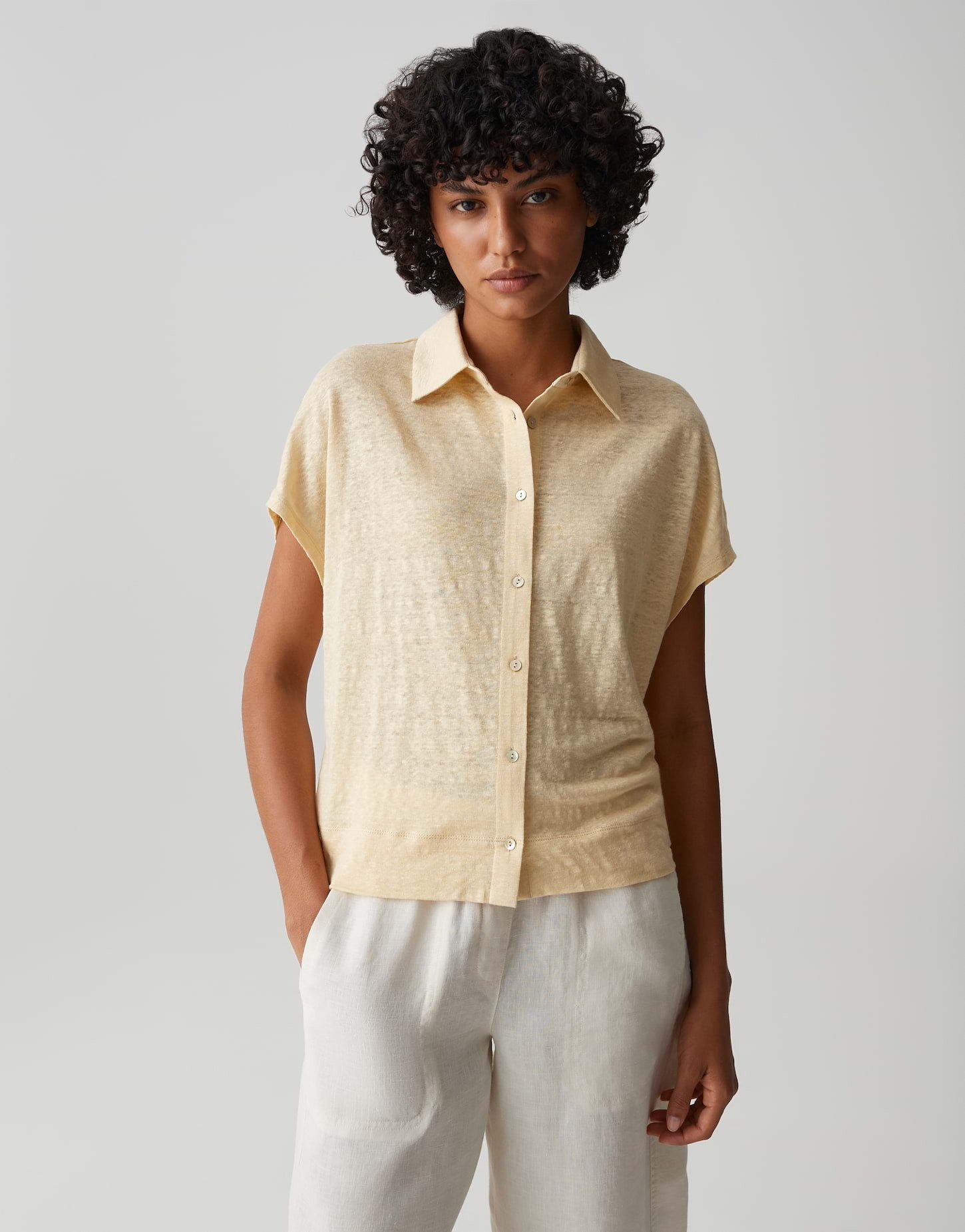 OPUS Kurzarmshirt Samoha aus Jersey mit Leinenstruktur Der überschnittene Arm sorgt für eine relaxte Silhouette