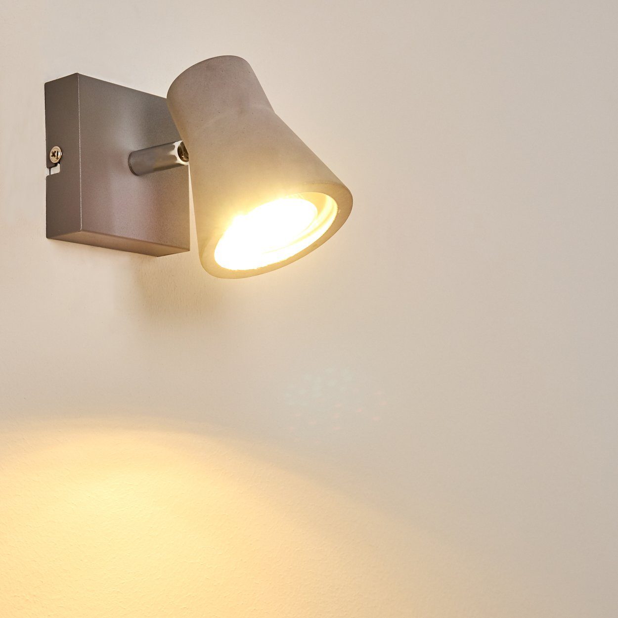 moderne Kelvin, hofstein ohne Wandlampe Grau/Chrom, 3000 Metall/Beton verstellbaren Wandleuchte »Colamanci« in 1xGU10 Lampe mit aus Strahler, Leuchtmittel,