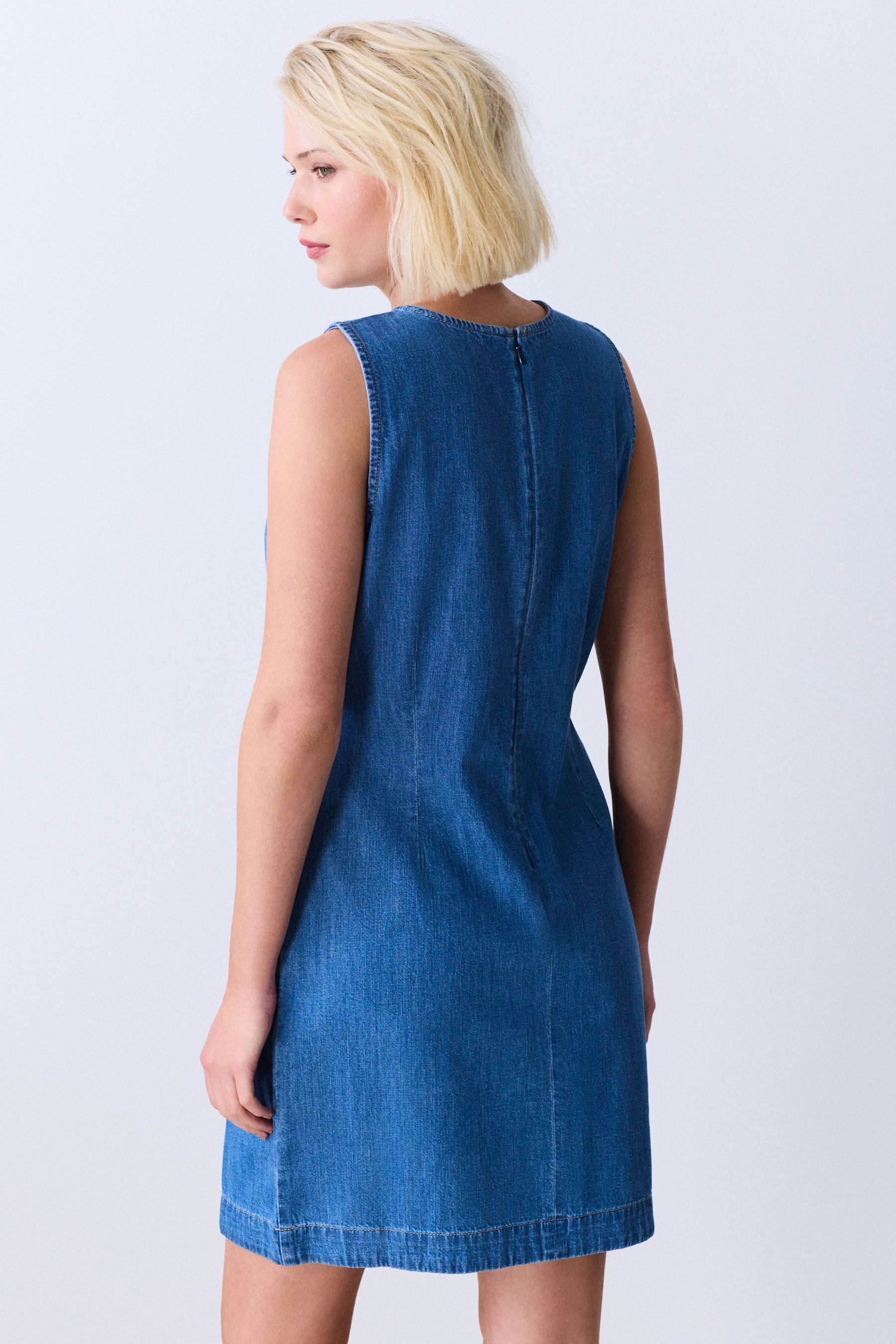 Next Jeanskleid Mini-Etuikleid aus Denim, Kurzgröße (1-tlg)