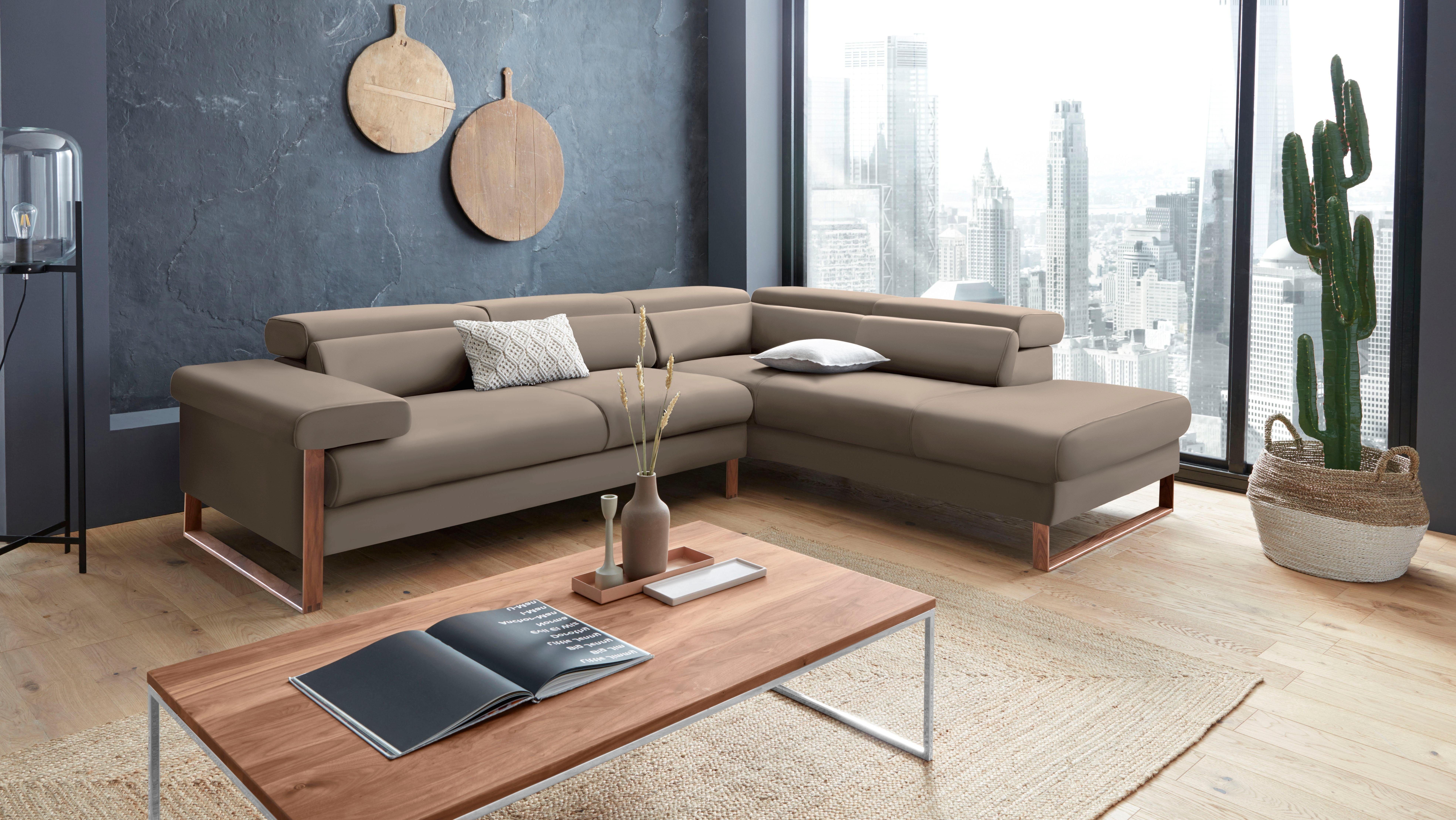 W.SCHILLIG Ecksofa finn, Designsofa mit tollem Sitzkomfort, bequem, L-Form, German Design Award 2016, Fußgestell Nussbaum natur, Breite 281 cm