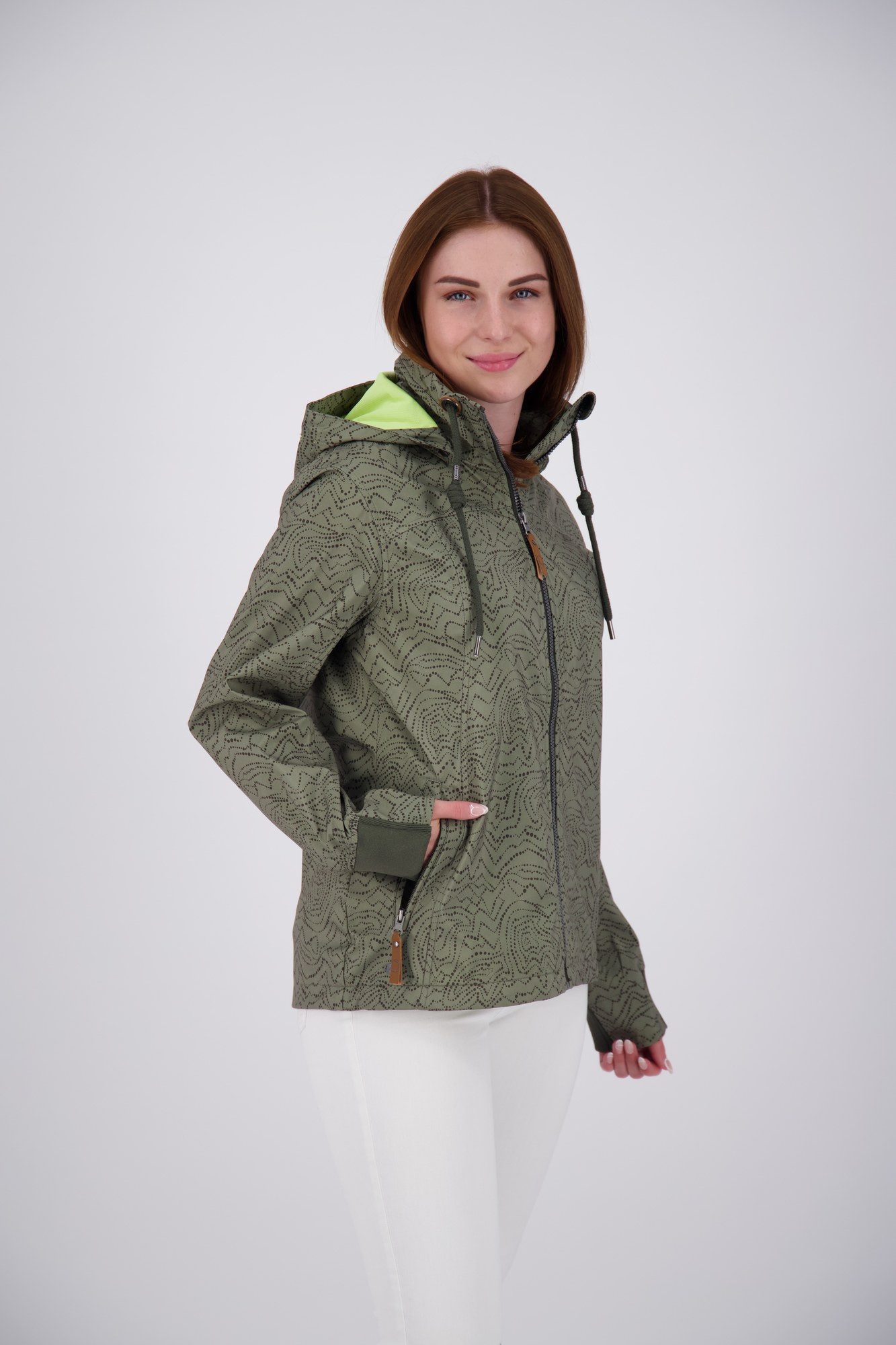 LPO Softshelljacke SHELBY PEAK IV Women leichte Softshelljacke mit All-Over-Print und abnehmbarer Kapuze – Bild 5 von 5