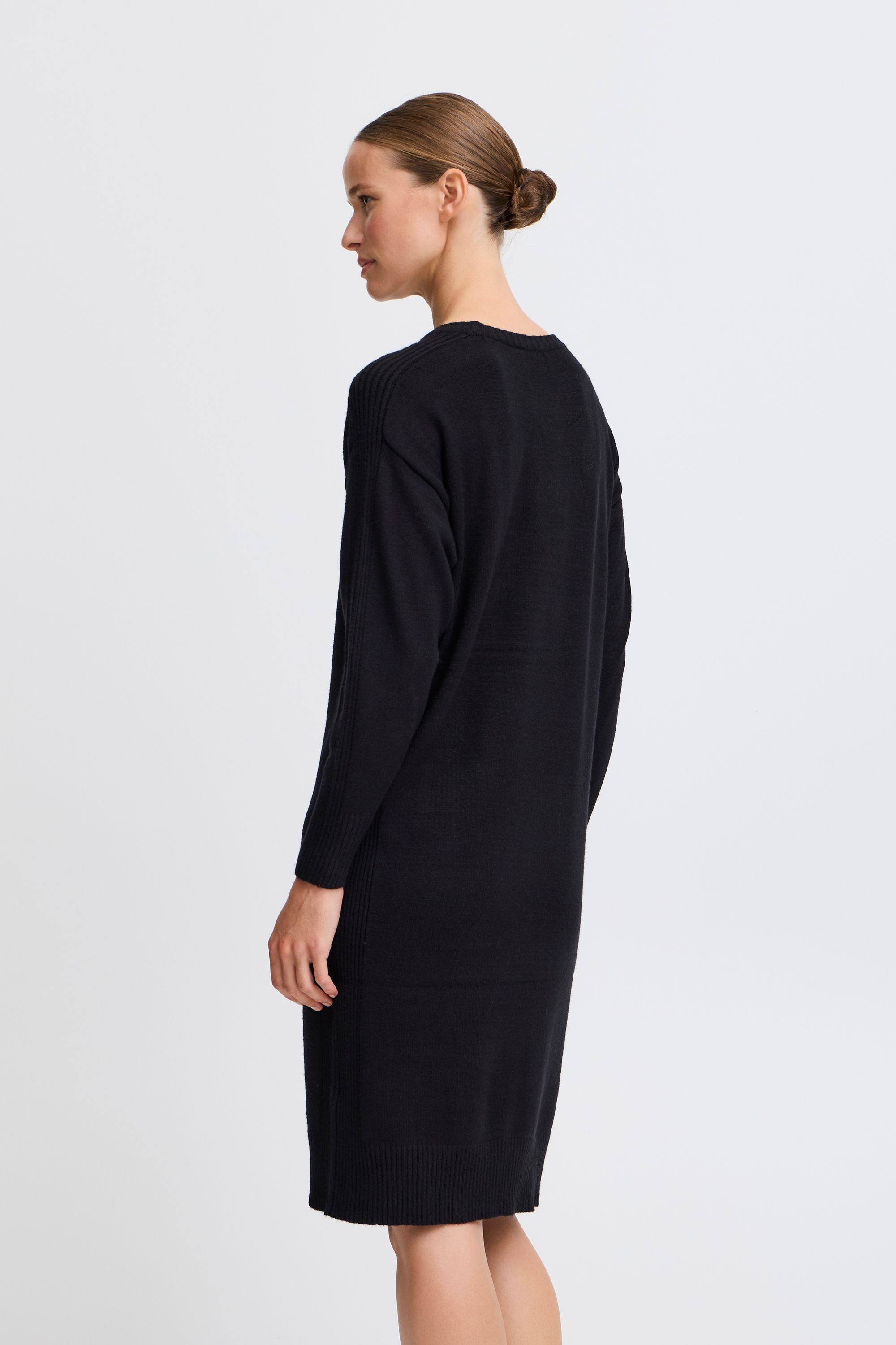 b.young Strickkleid Kleid BYMANINA