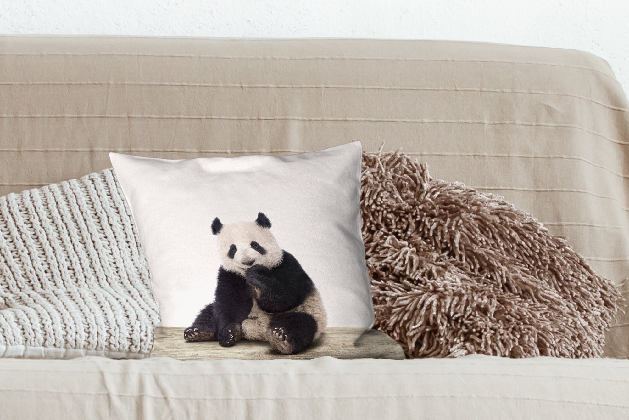 Füllung - Tiere - - Schlafzimmer, Dekokissen Deko, Wohzimmer, MuchoWow Jungen mit Zierkissen Pandabär, - Panda für Mädchen Sofakissen