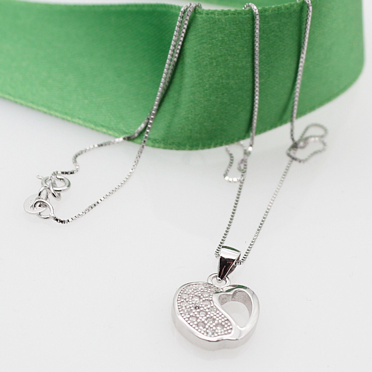 ELLAWIL Kette mit Anhänger Herzkette Silberkette Kette mit Herz Anhänger Zirkonia Halskette Damen (Kettenlänge 45 cm, Sterling Silber 925), inklusive Geschenkschachtel