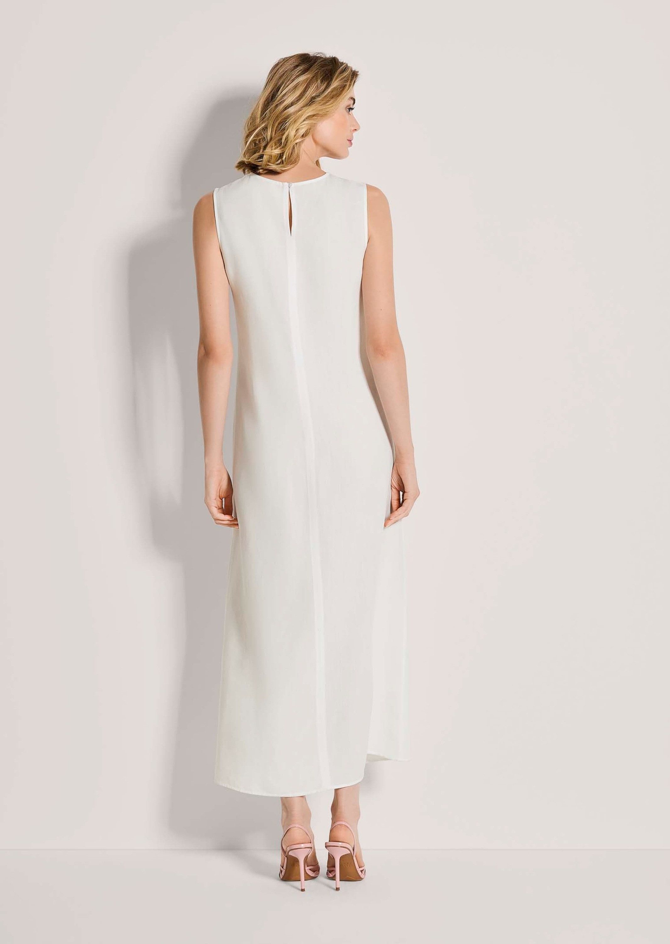 MADELEINE Maxikleid Viskosekleid mit Rundhals Basickleid mit Knöchellänge und ohne Arm