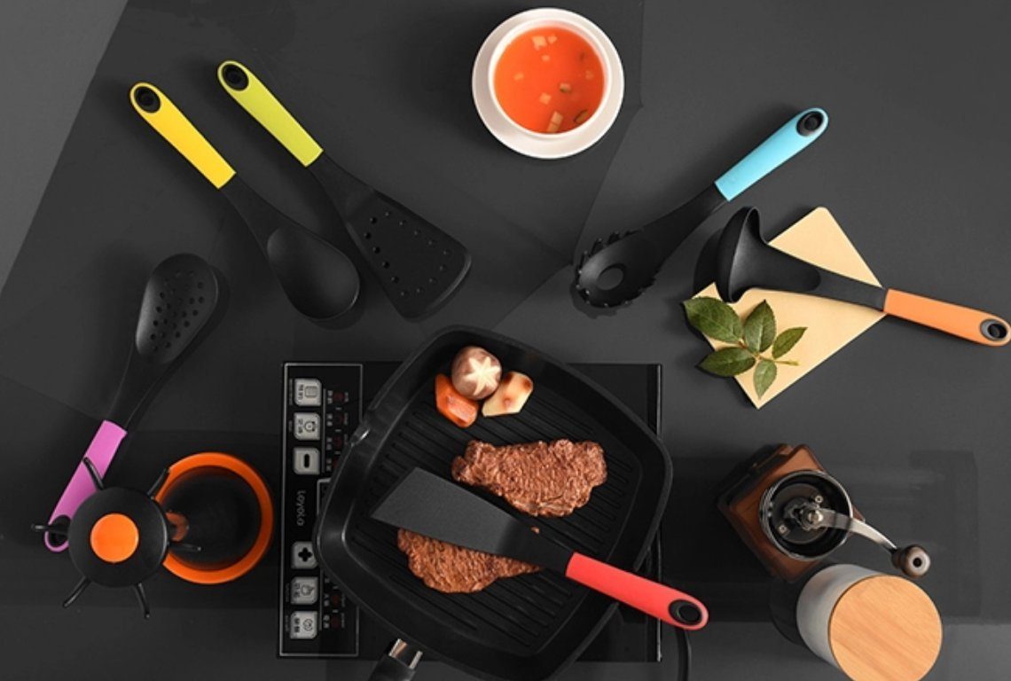 Cheffinger Kochbesteck-Set Küchenhelfer 7-teilig Spaghettiheber, Schöpfkelle, Pfannenwender (7-teiliges Set)