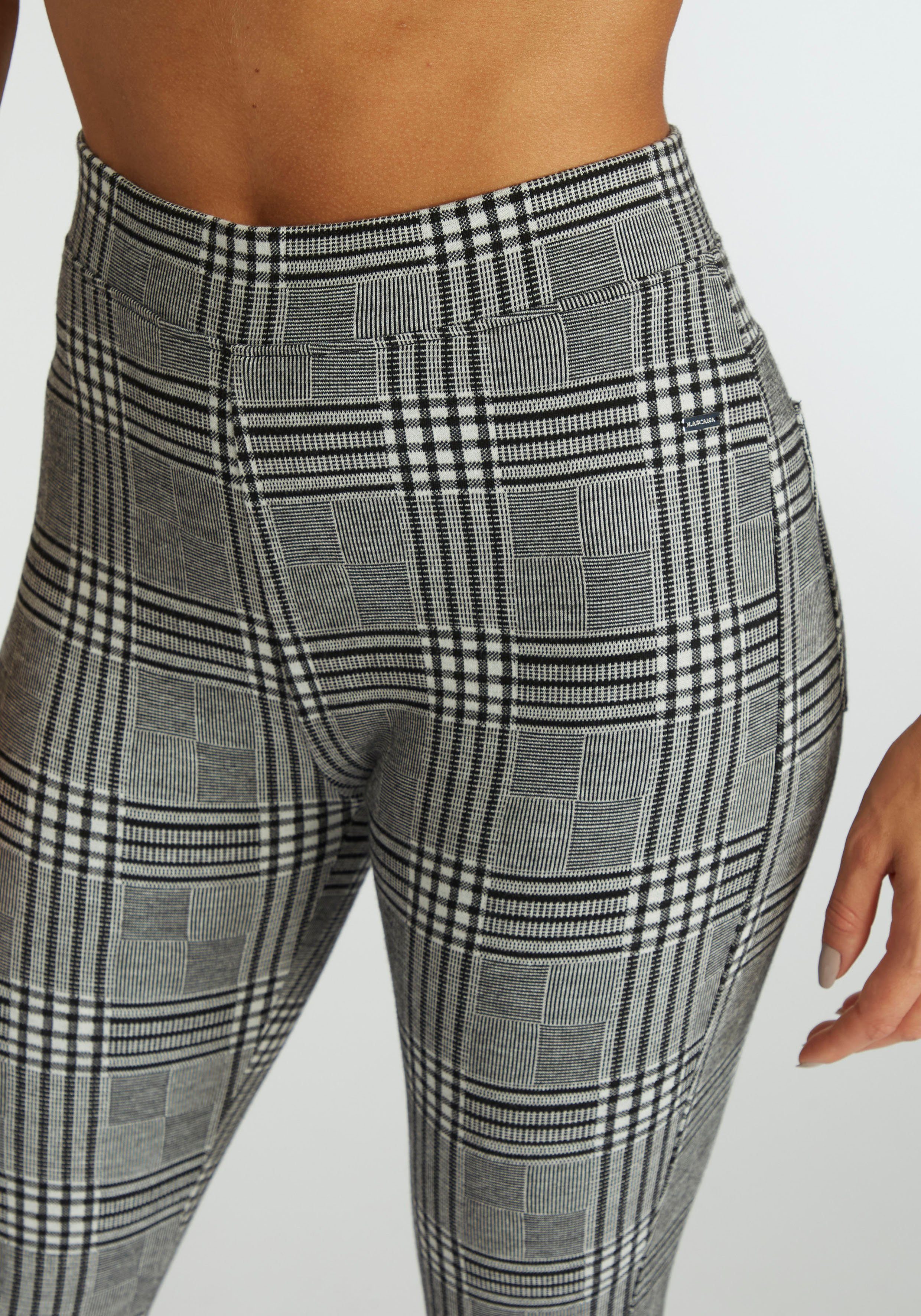 LASCANA Leggings mit klassischem Karodesign