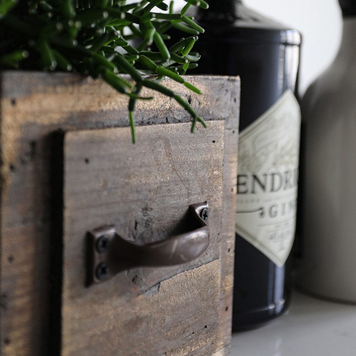 Miljögarden Übertopf PLANTER WALD aus recyceltem Holz & Metall – Braun in 2 Größen