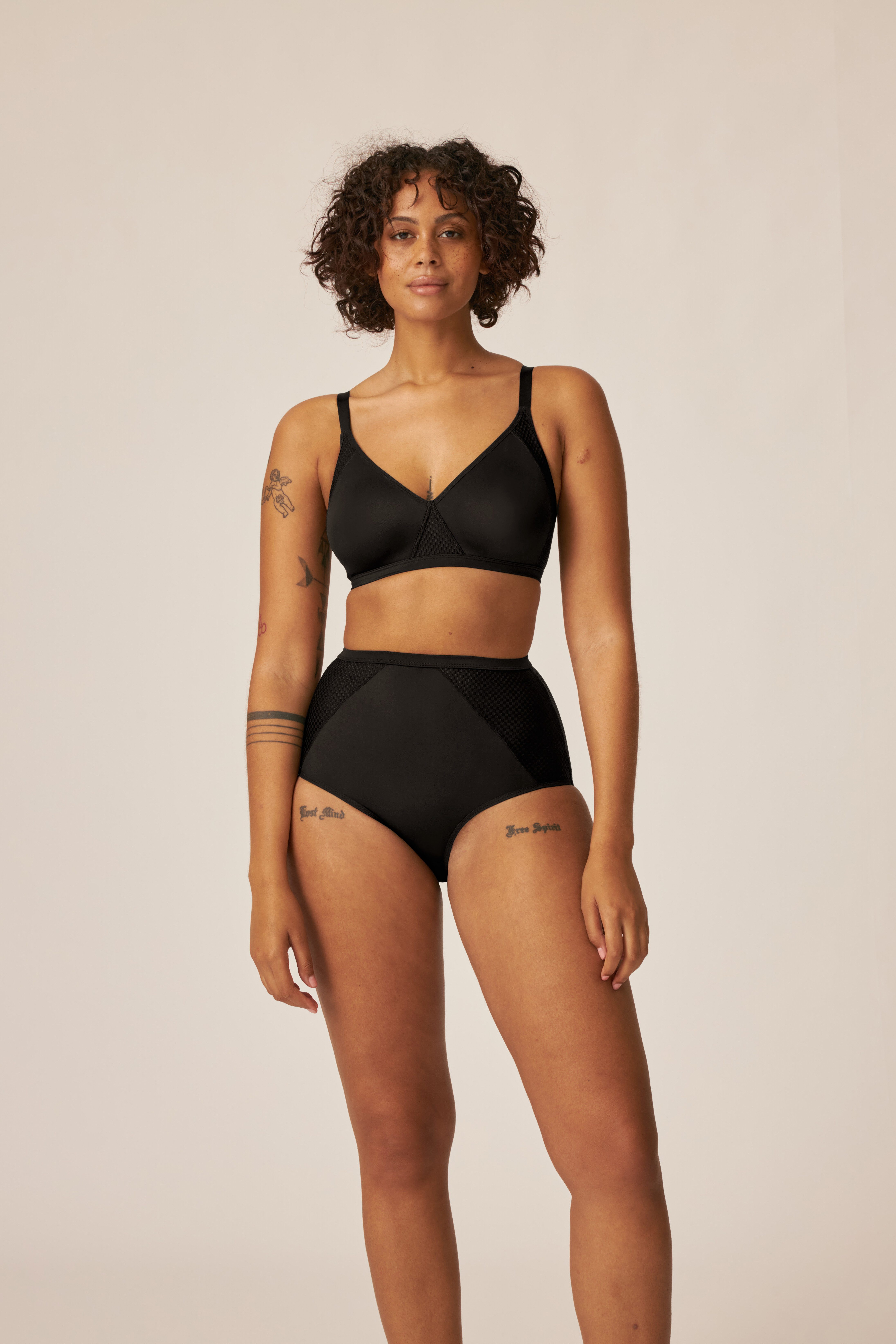 Naturana Bügelloser BH Modern Minimizer verstellbare Träger, ohne Bügel, feminin, bequem