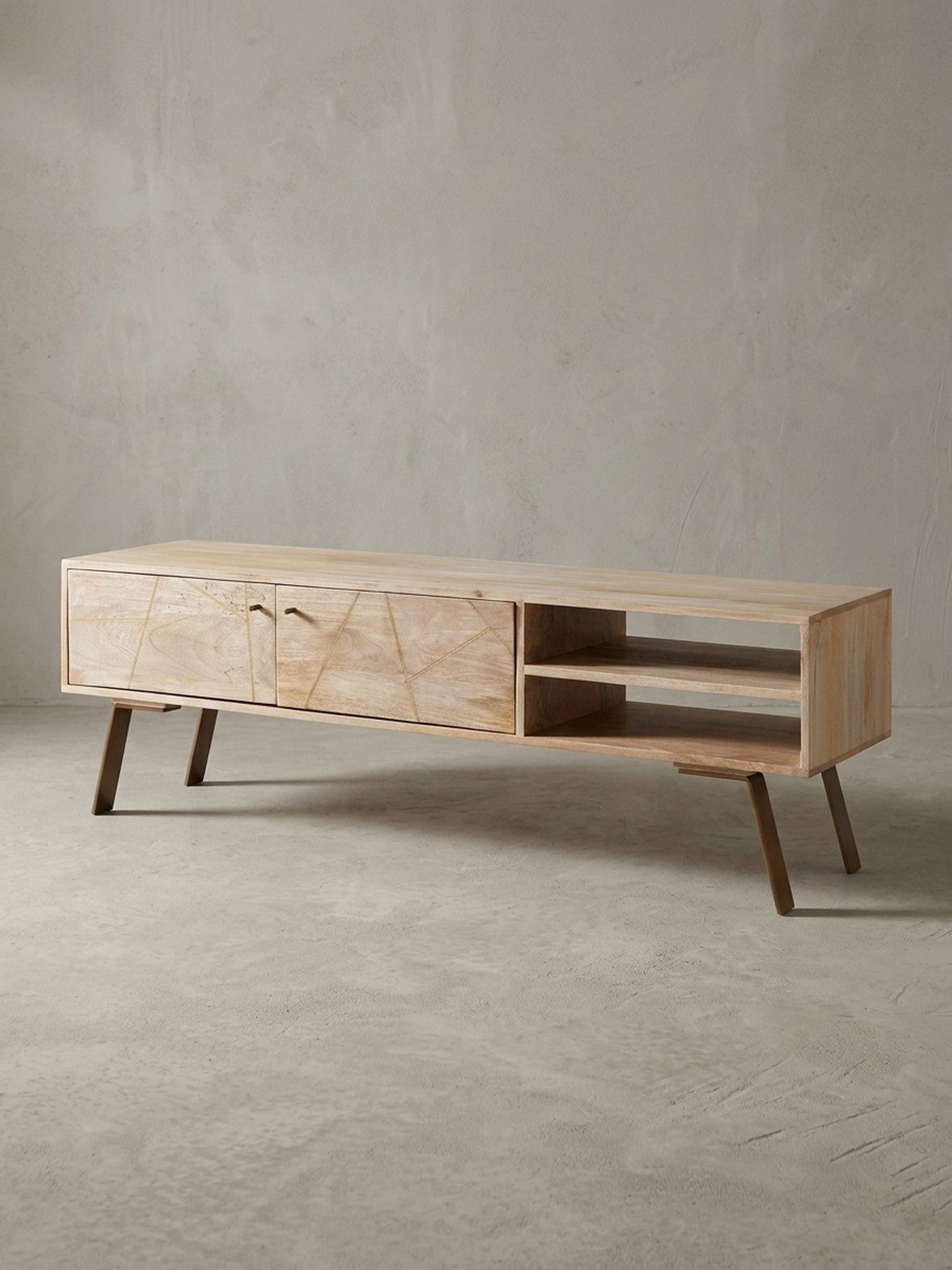 KADIMA DESIGN Lowboard HiFi Lowboard SIKAR Mango Massivholz Landhaus TV Kommode 145x47x35cm, (Fernsehkommode TV Möbel, TV-Board Wohnzimmer), Fernsehschrank Unterschrank mit 2 Türen, Fernsehtisch Ablagefach