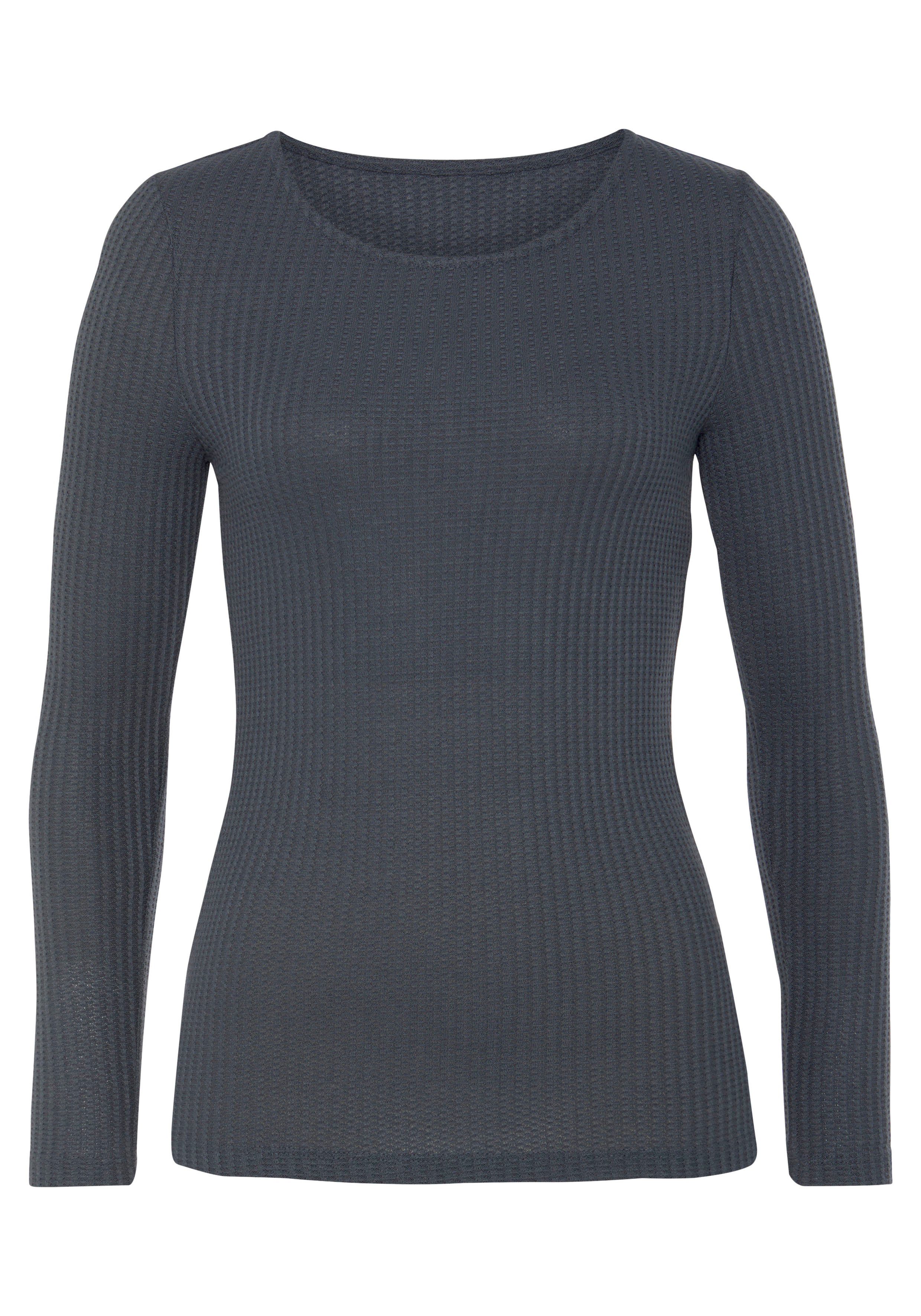 LASCANA Langarmshirt in modischer Piqué-Optik aus weicher Qualität mit Viskose. Reduzierter Preis € 24,99. Unverbindliche Preisempfehlung € 29,99, (€ 24,99 pro 1 Stk)