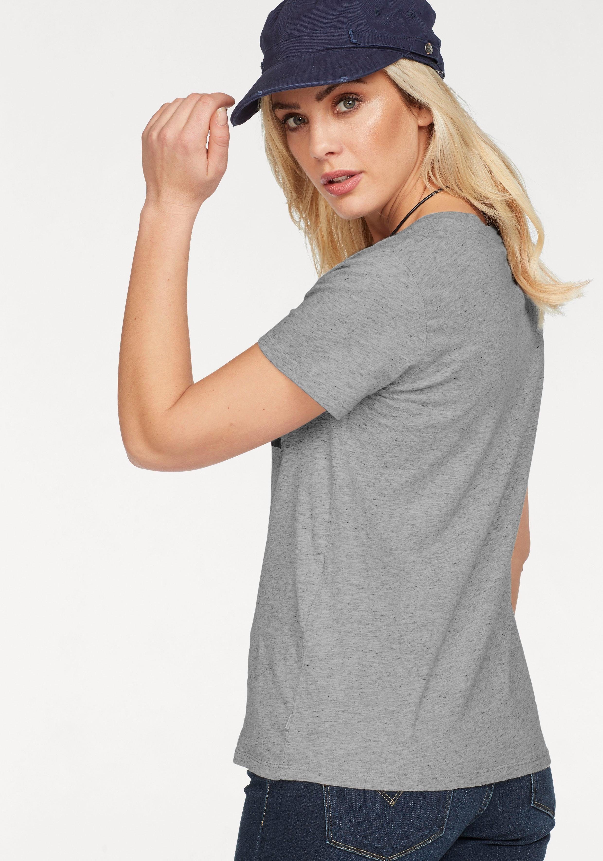 Levi's® T-Shirt Graphic Sport Tee Pride Edition Logoprint auf der Brust günstig online kaufen