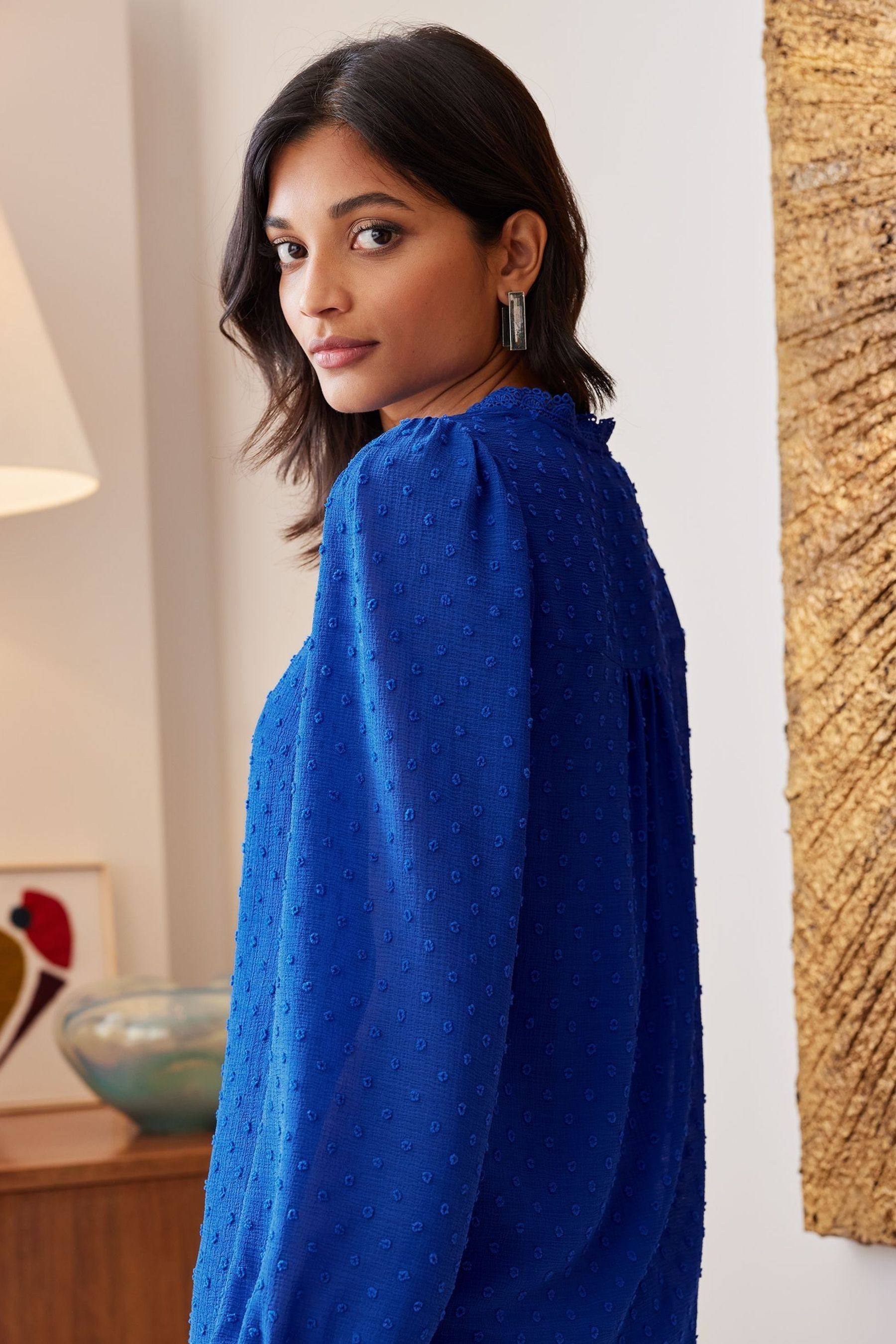 Love & Roses Langarmbluse Love & Roses Spitzenbluse mit V-Ausschnitt Regula günstig online kaufen