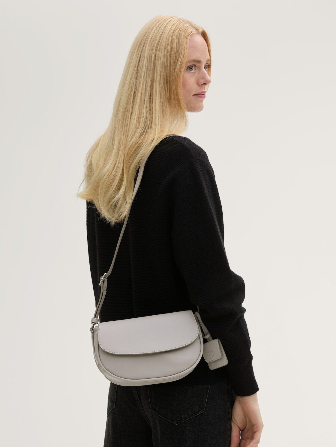 TOM TAILOR Denim Umhängetasche Bags, TTBENA XS Umhängetasche mit Umschlag