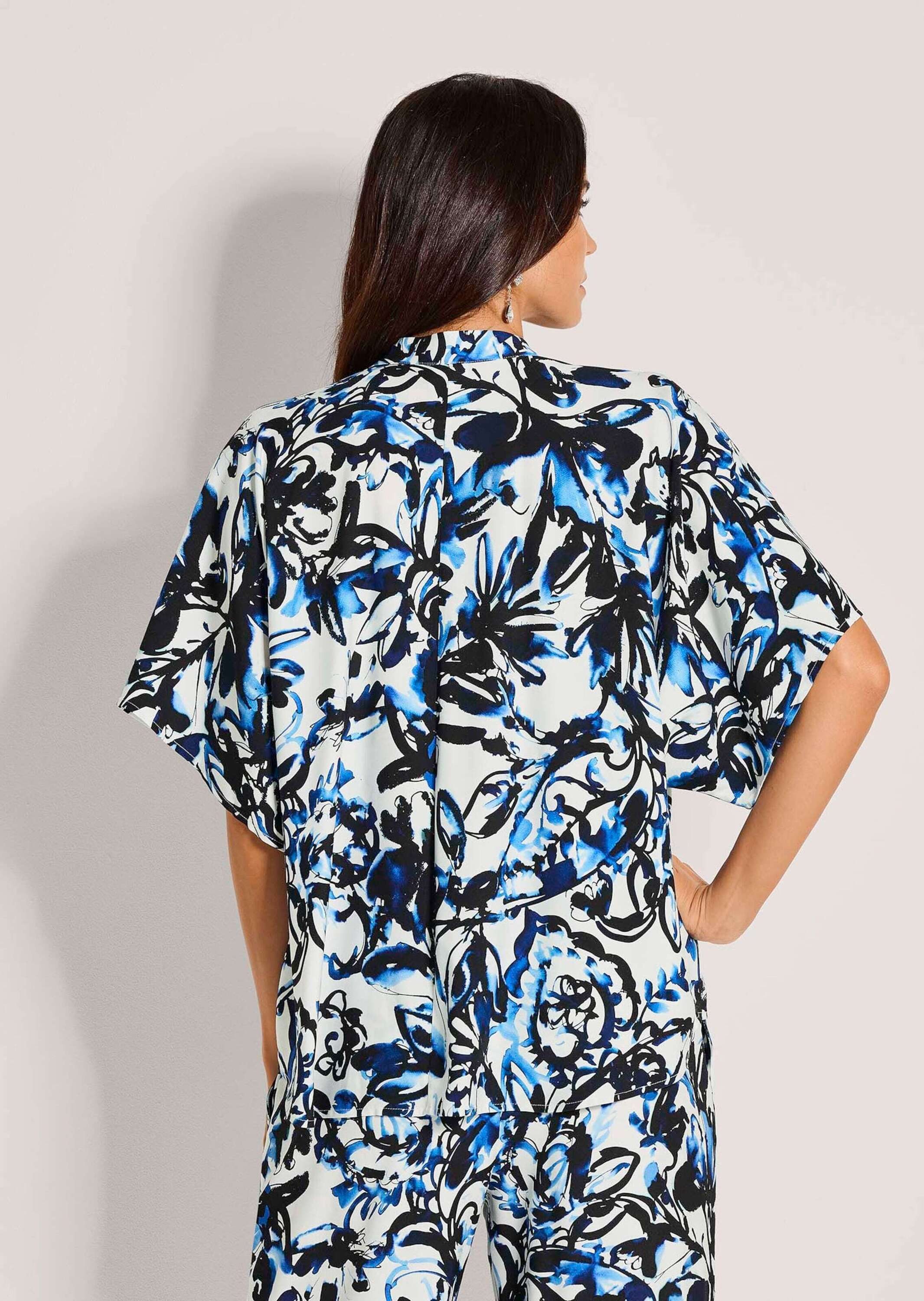 MADELEINE Kurzarmbluse Oversized-Bluse mit Rüschen Viskosebluse mit Rundhals, Knopfleiste und Kurzarm
