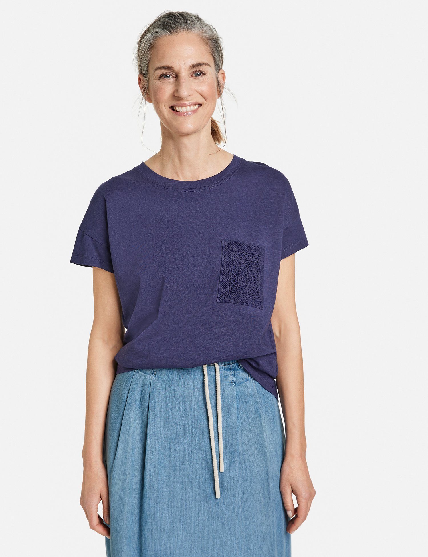 GERRY WEBER Kurzarmshirt T-Shirt mit Brusttasche im Häkel-Look Blueberry