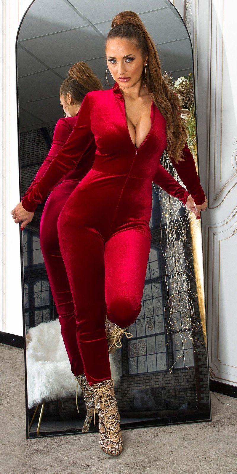 Koucla Jumpsuit in elegantem Samt-Look, langarm günstig online kaufen