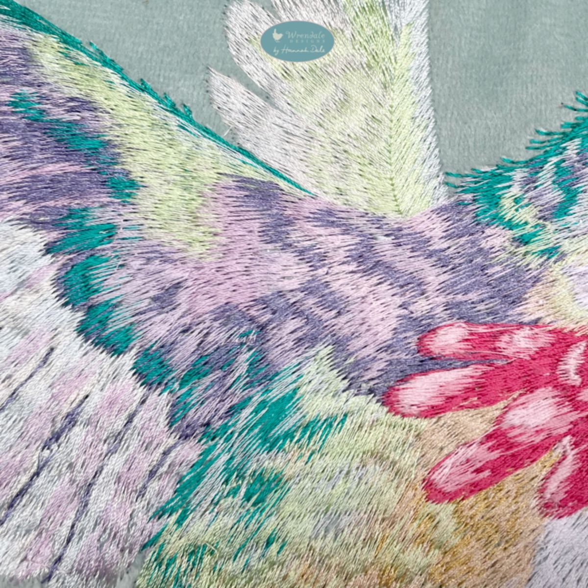 Wrendale Dekokissen Wrendale Designs besticktes Kissen Kolibri Wisteria Wishes