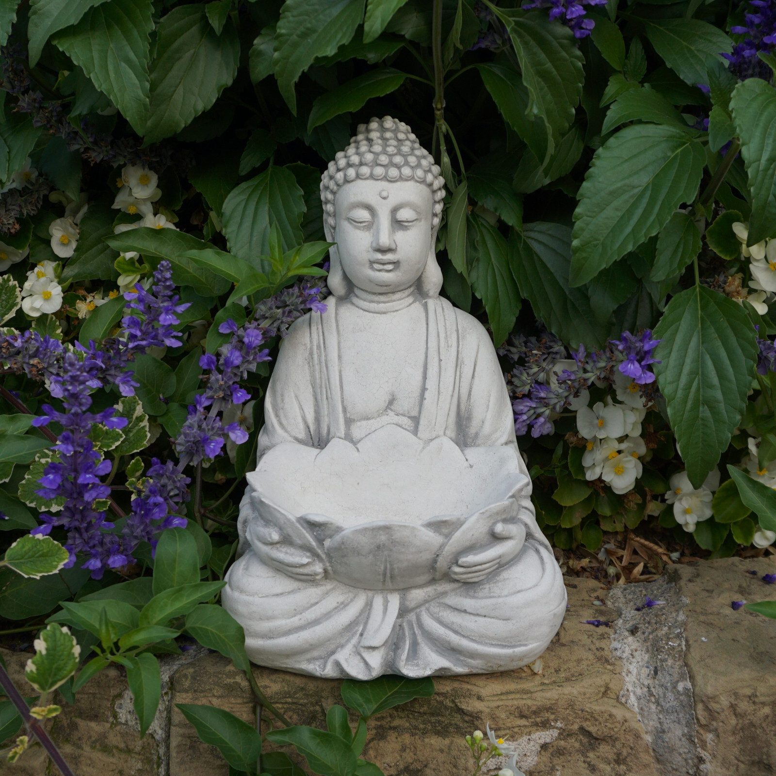 gartendekoparadies.de Gartenfigur Buddha mit Lotusblüten Schale, günstig online kaufen